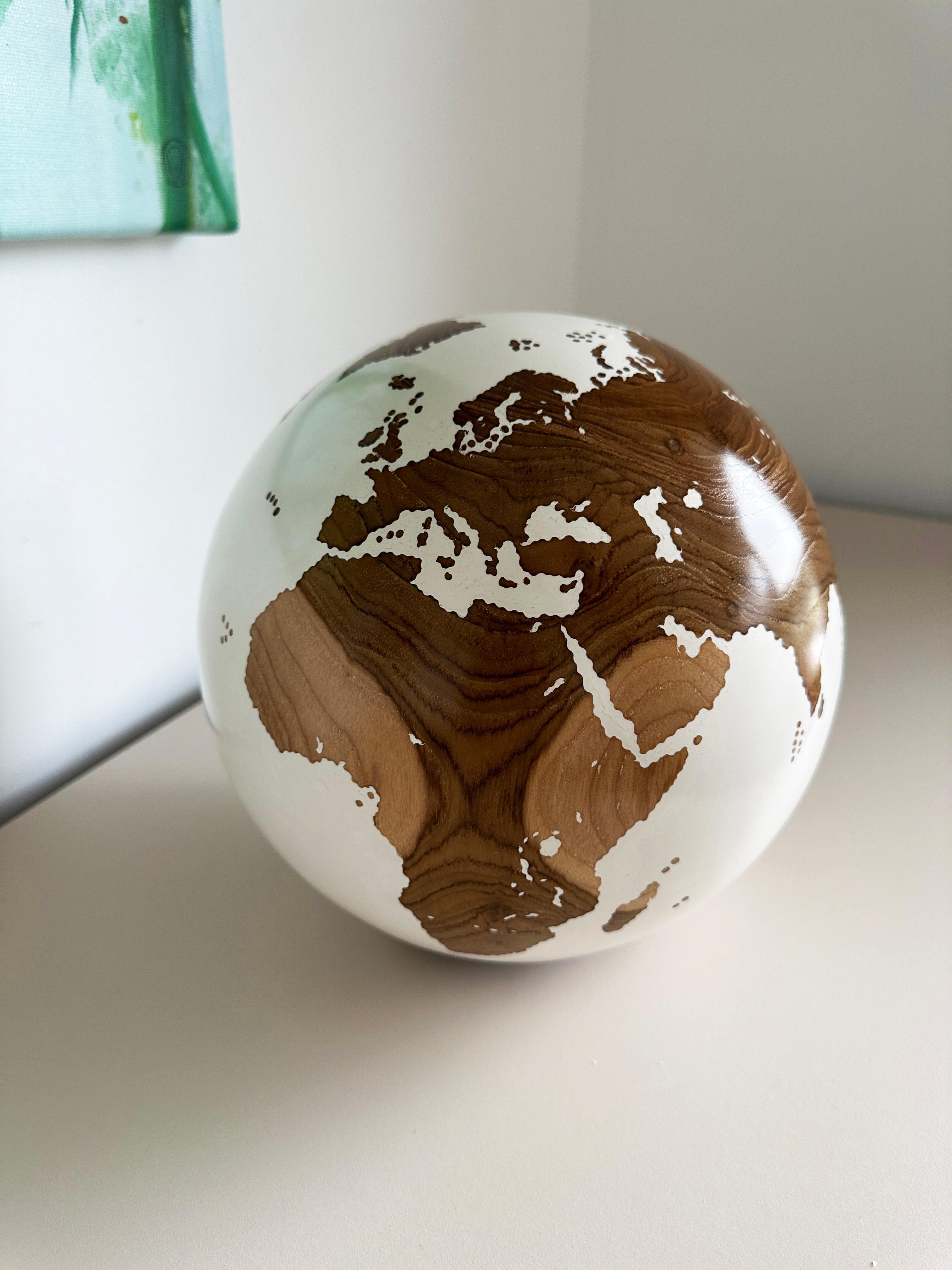 Excursion autour du monde Bruno Helgen Sculpture contemporaine de globe terrestre tournant  en vente 11