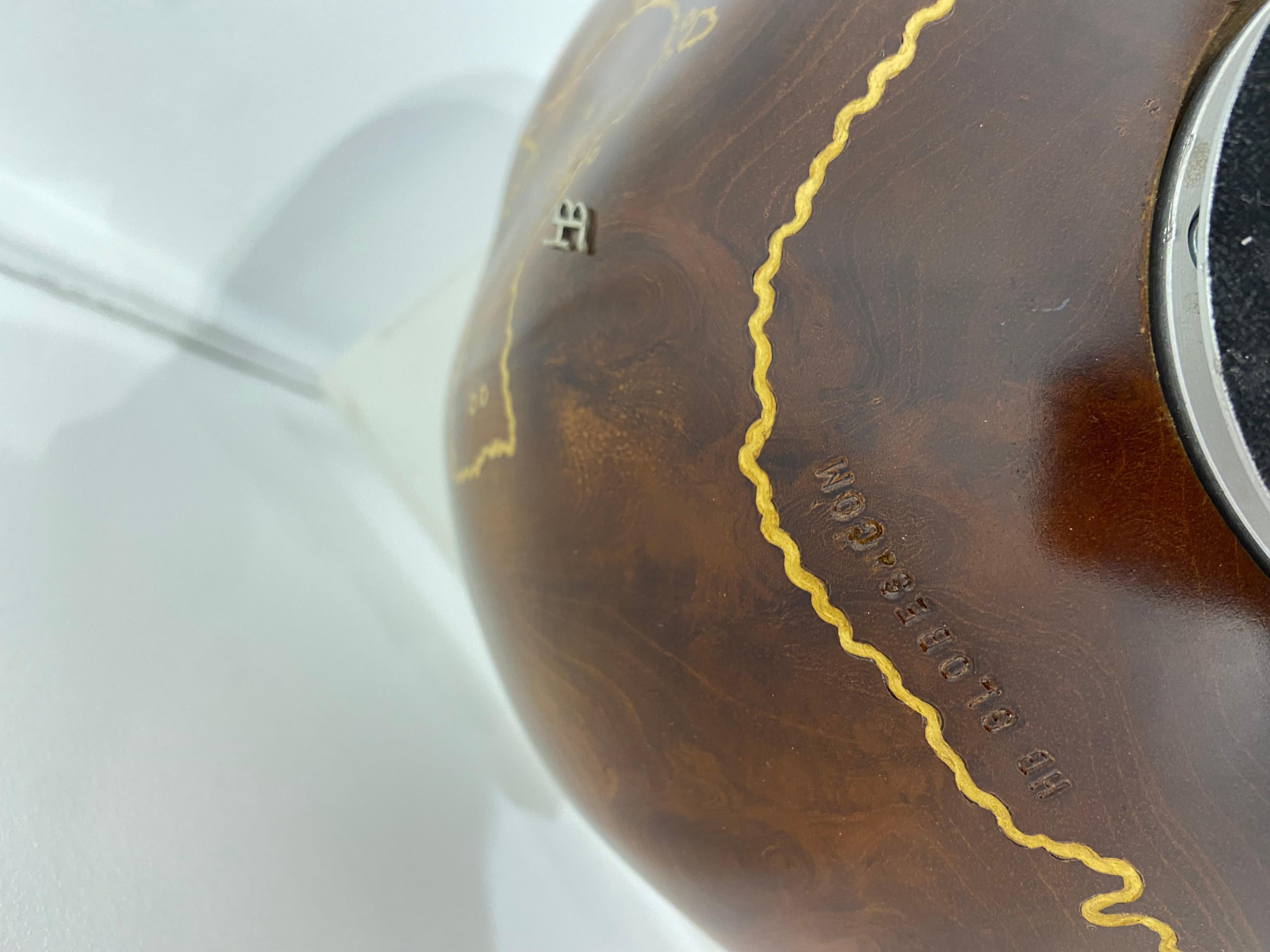 Lignes dorées Globe en vente 4