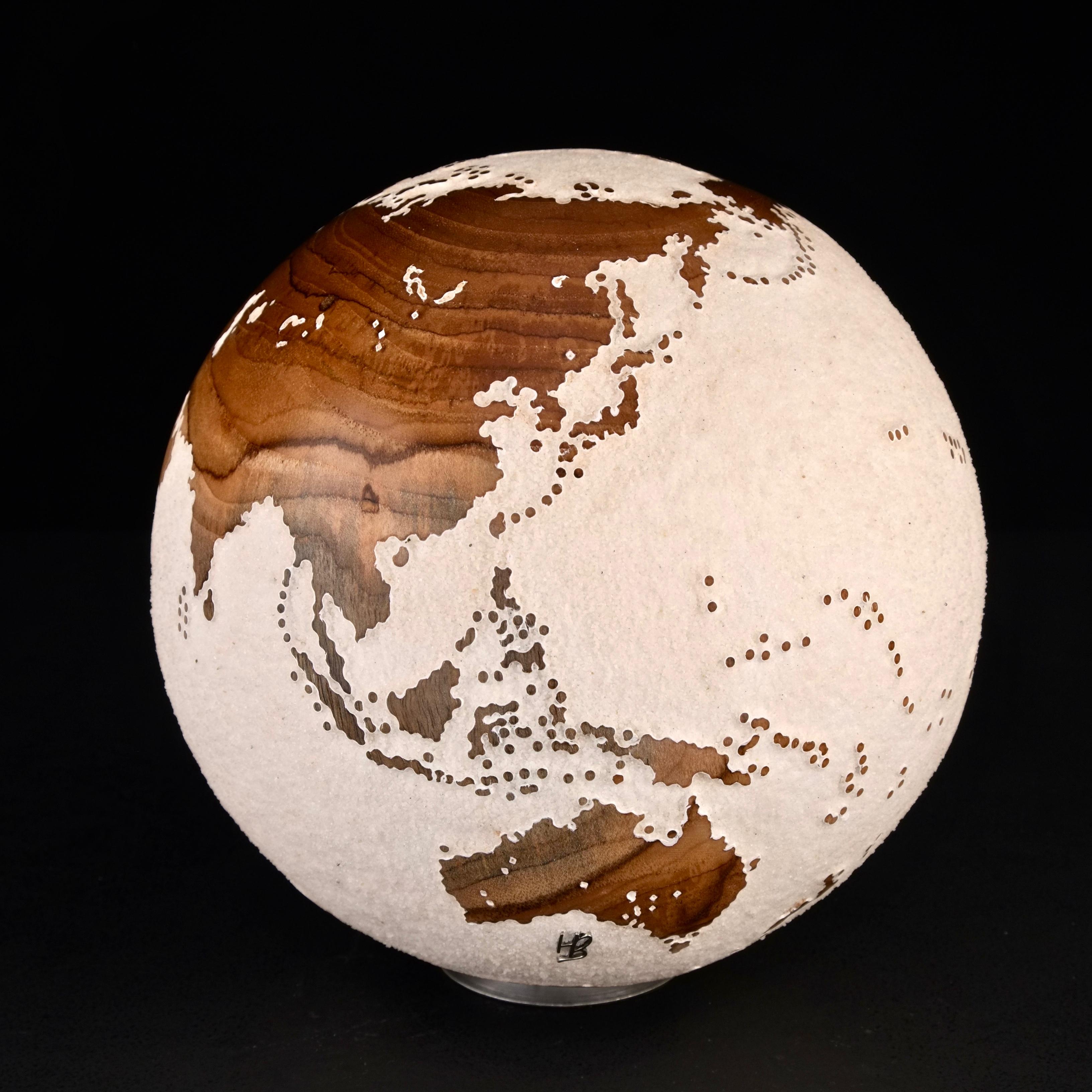 Make a Journey Teak Bruno Helgen Contemporary Drechsler Holzkugel Skulptur im Angebot 10