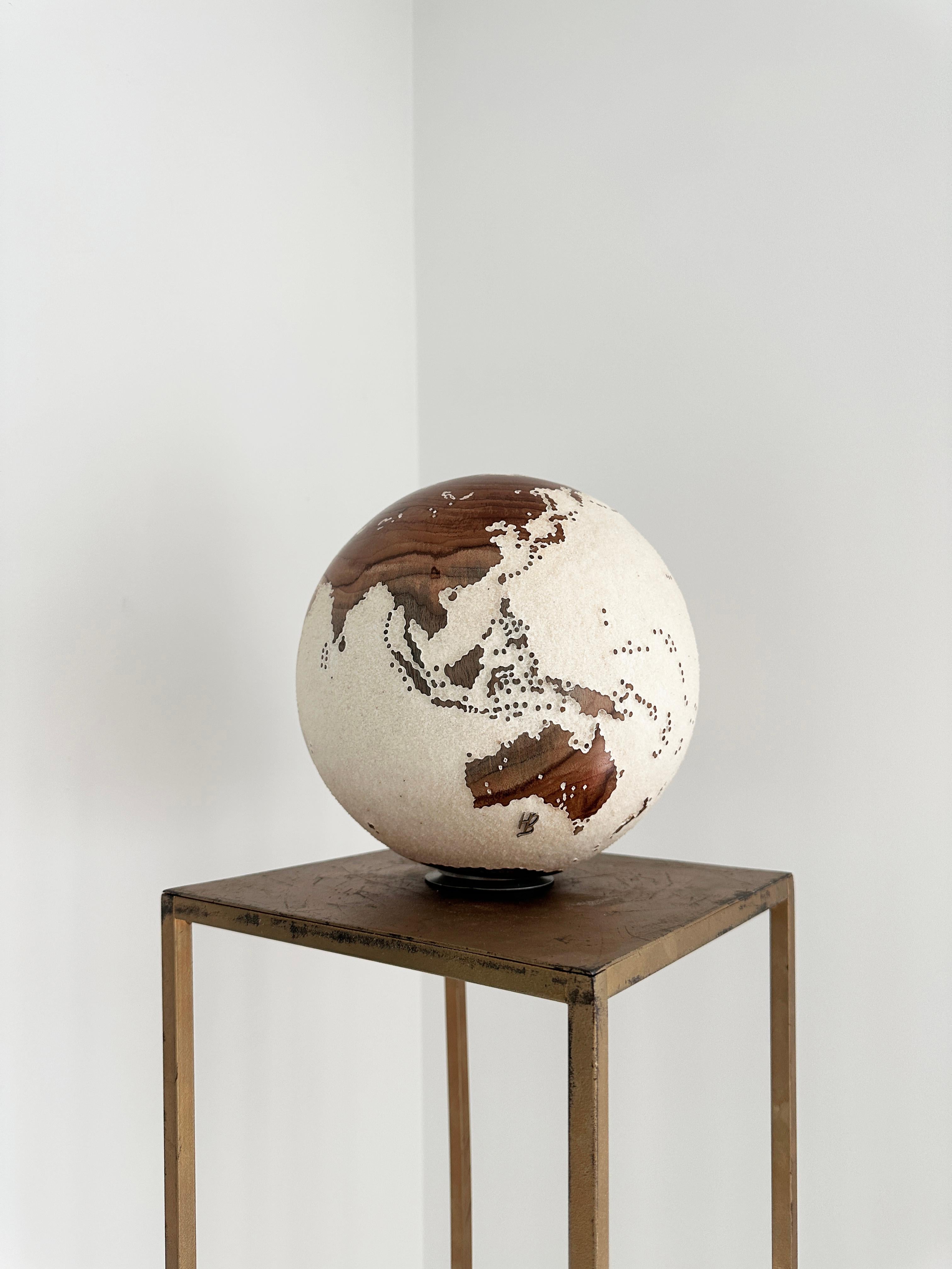 Make a Journey Teck Bruno Helgen Contemporary turning wood globe sculpture  en vente 1