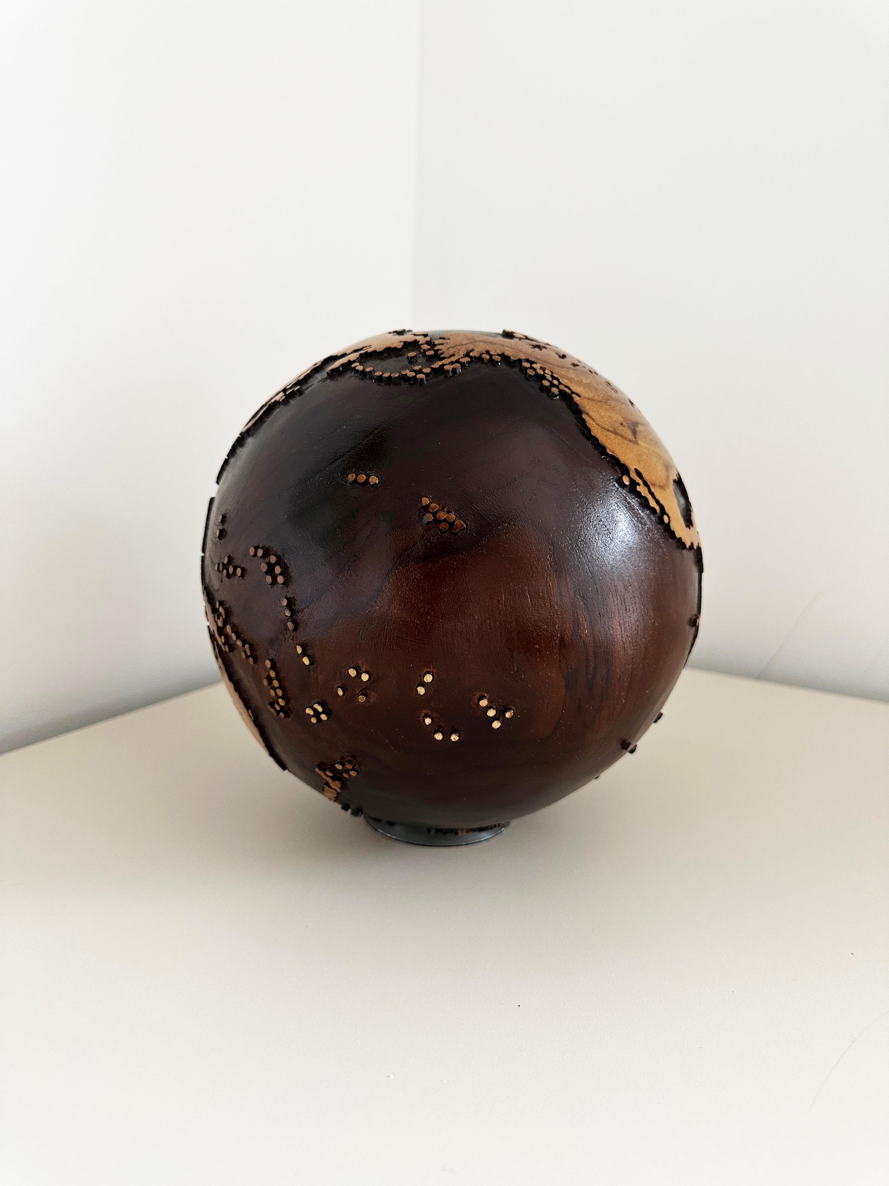 Make your Way Teak Walnut Stain par Bruno Helgen - sculpture d'un globe en bois  en vente 11