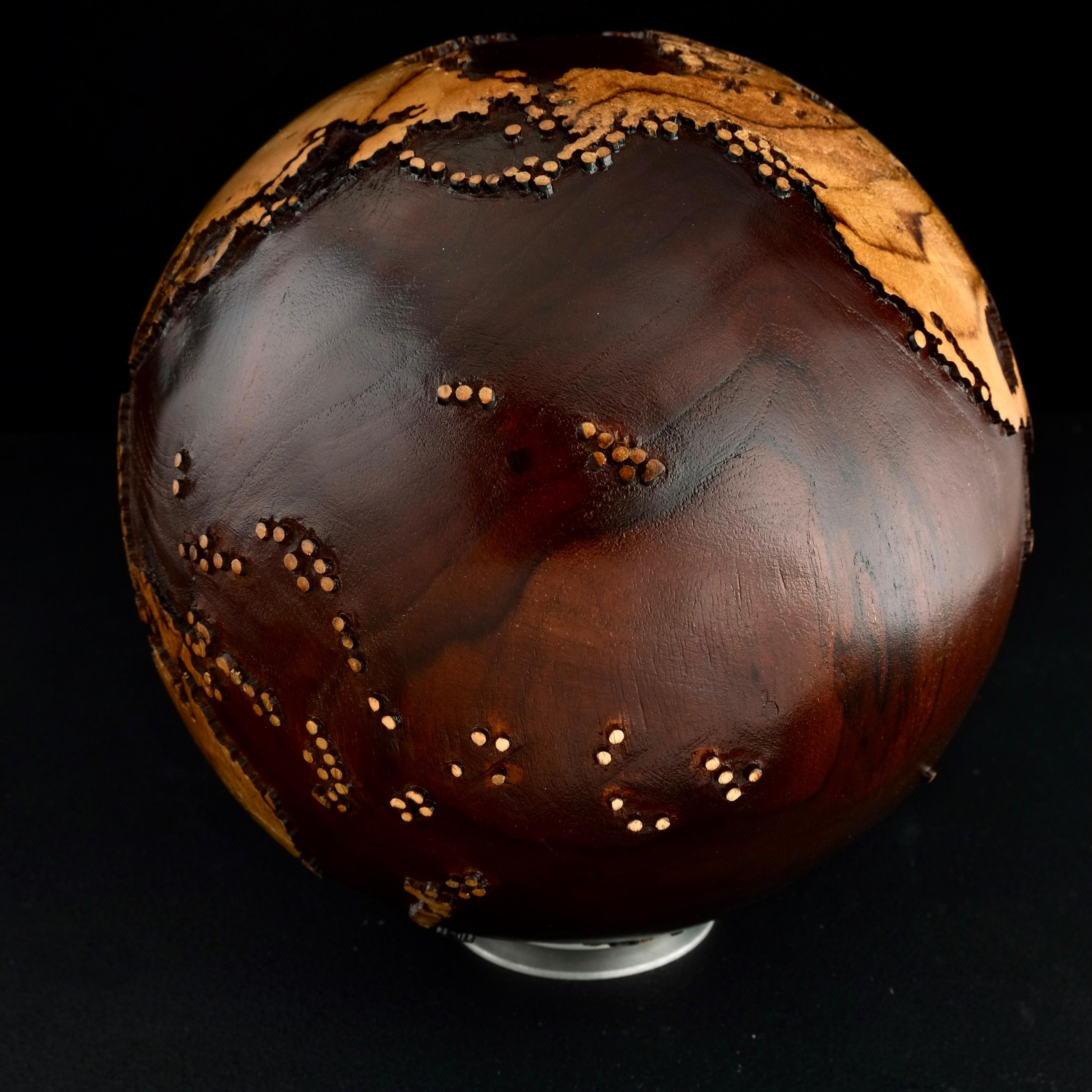 Make your Way Teak Walnut Stain par Bruno Helgen - sculpture d'un globe en bois  en vente 4