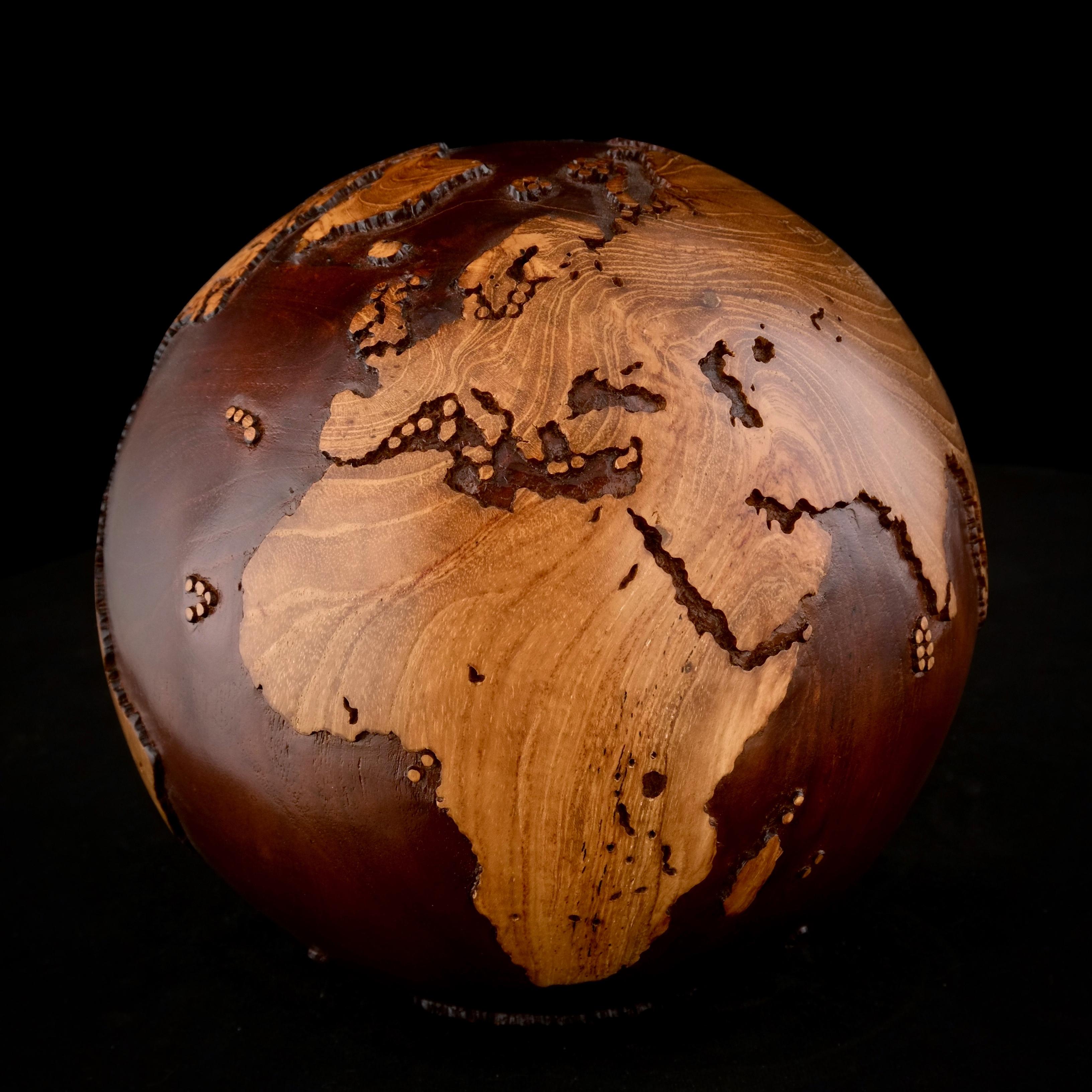 Take a Trip Teck Walnut Stain by Bruno Helgen - sculpture globe en bois  en vente 1