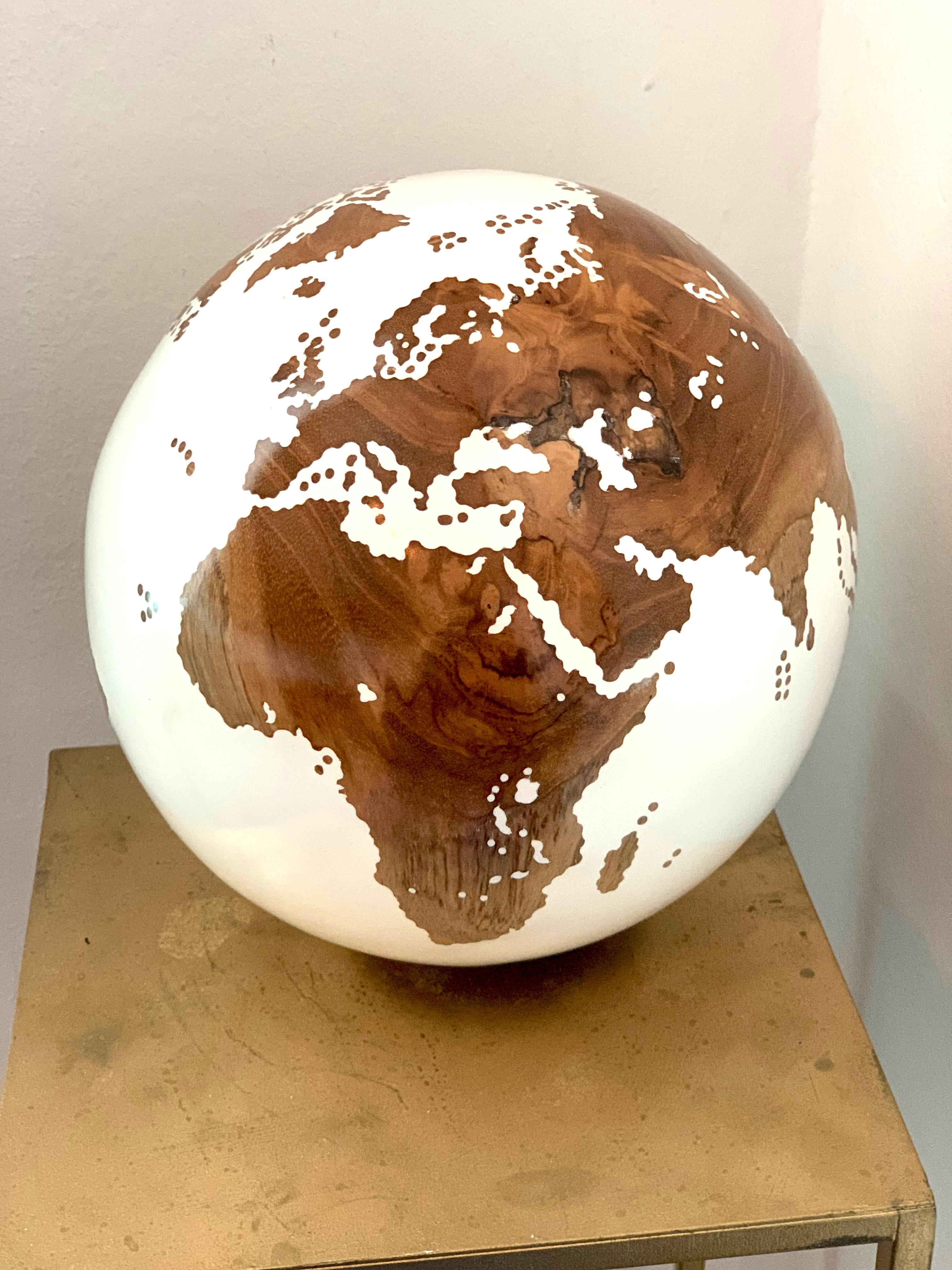 bruno helgen globe