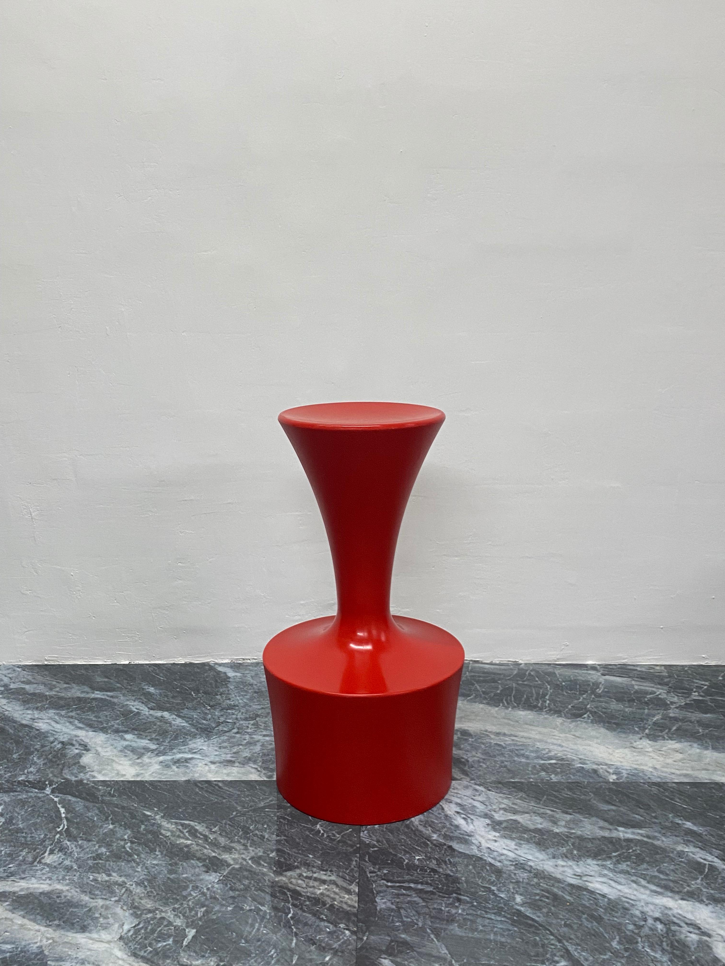 Single lipstick red Hic outdoor or indoor molded plastic barstool by Bruno Houssin for Soca, France.

Exhibited on the VIA stand at the Milan design fair in 2005.

A blend of softness and geometric purity, it is also comfortable. Pleasant to the