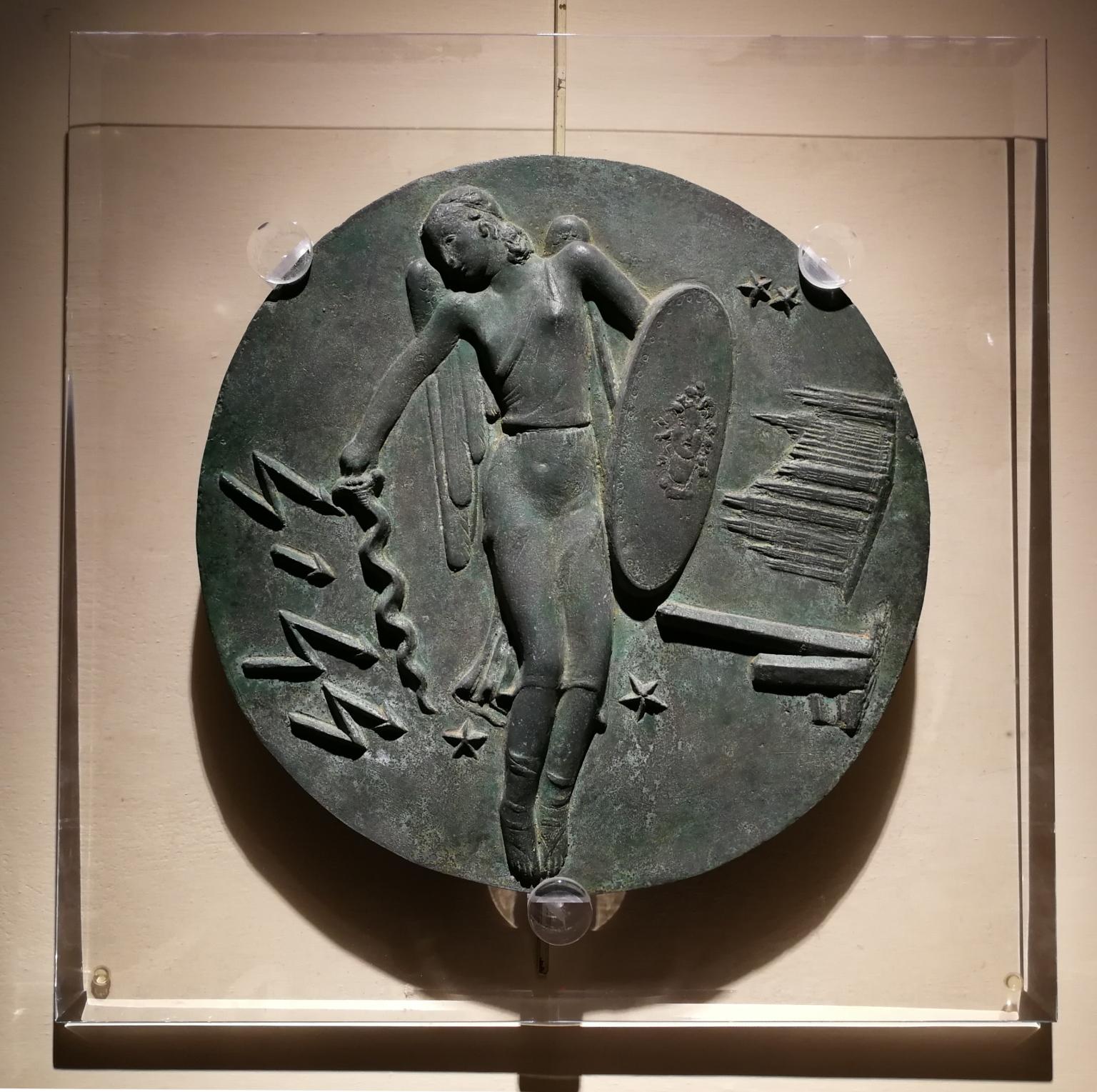 Bassorilievo celebrativo allegorico en bronze dell'aviazione italienne - Autres styles artistiques Sculpture par Bruno Innocenti