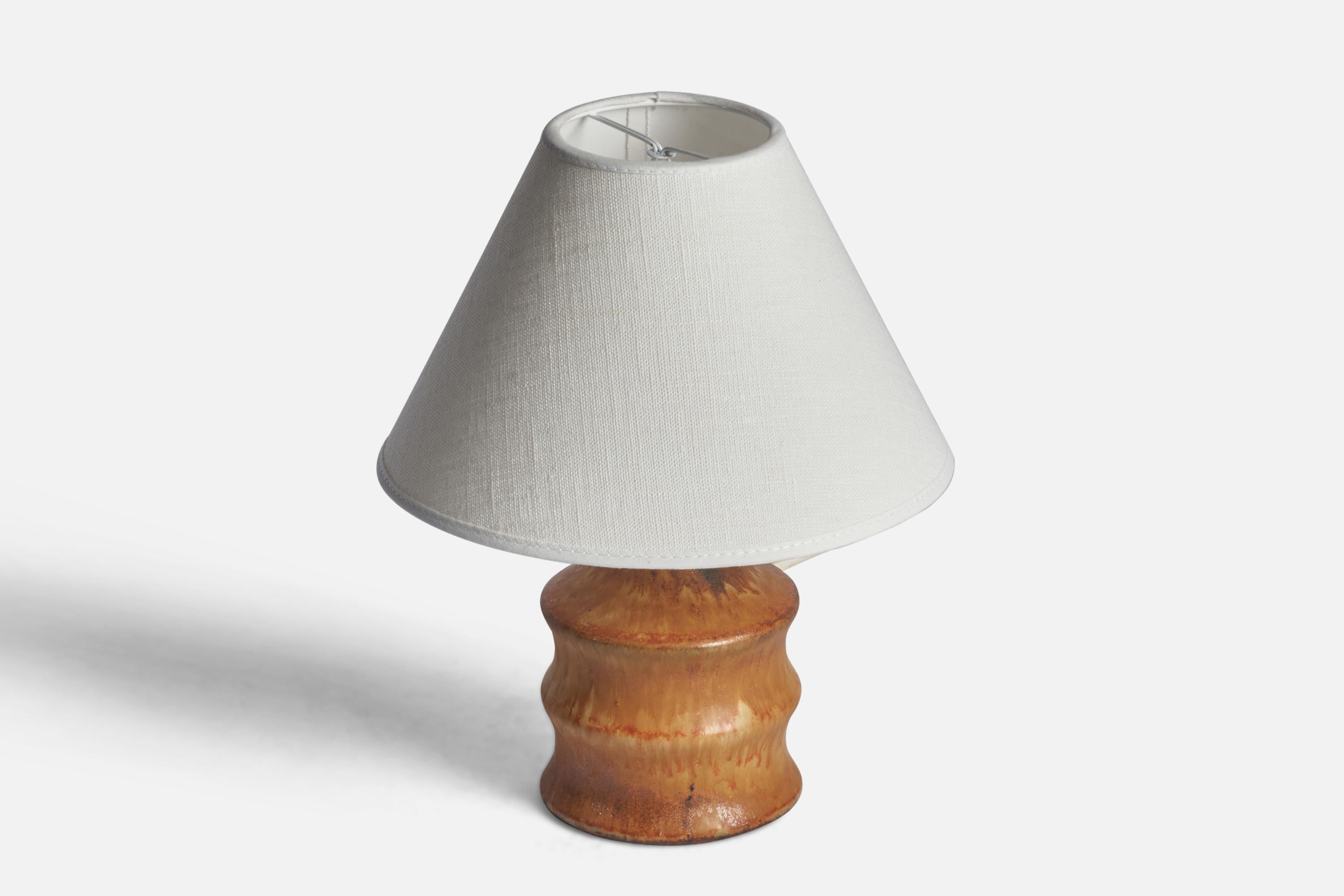 Mid-Century Modern Bruno Karlsson, Small Table Lamp, Stoneware, Sweden, 1960s.