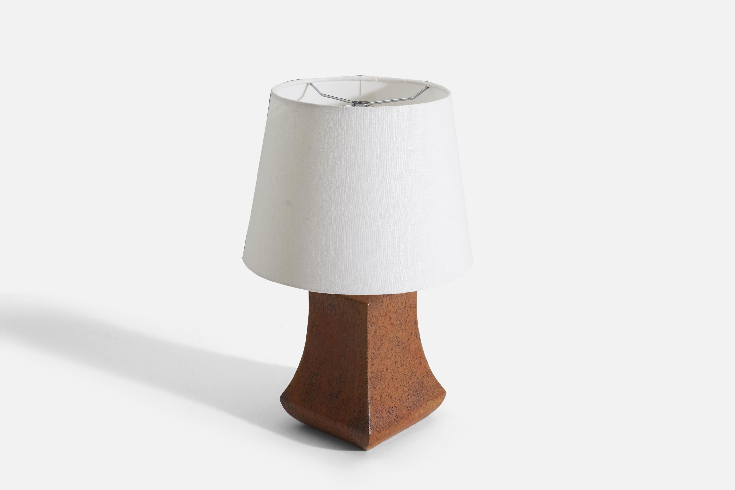Swedish Bruno Karlsson, Table Lamp, Brown-Glazed Stoneware, Ego Stengods, Sweden, 1960s For Sale
