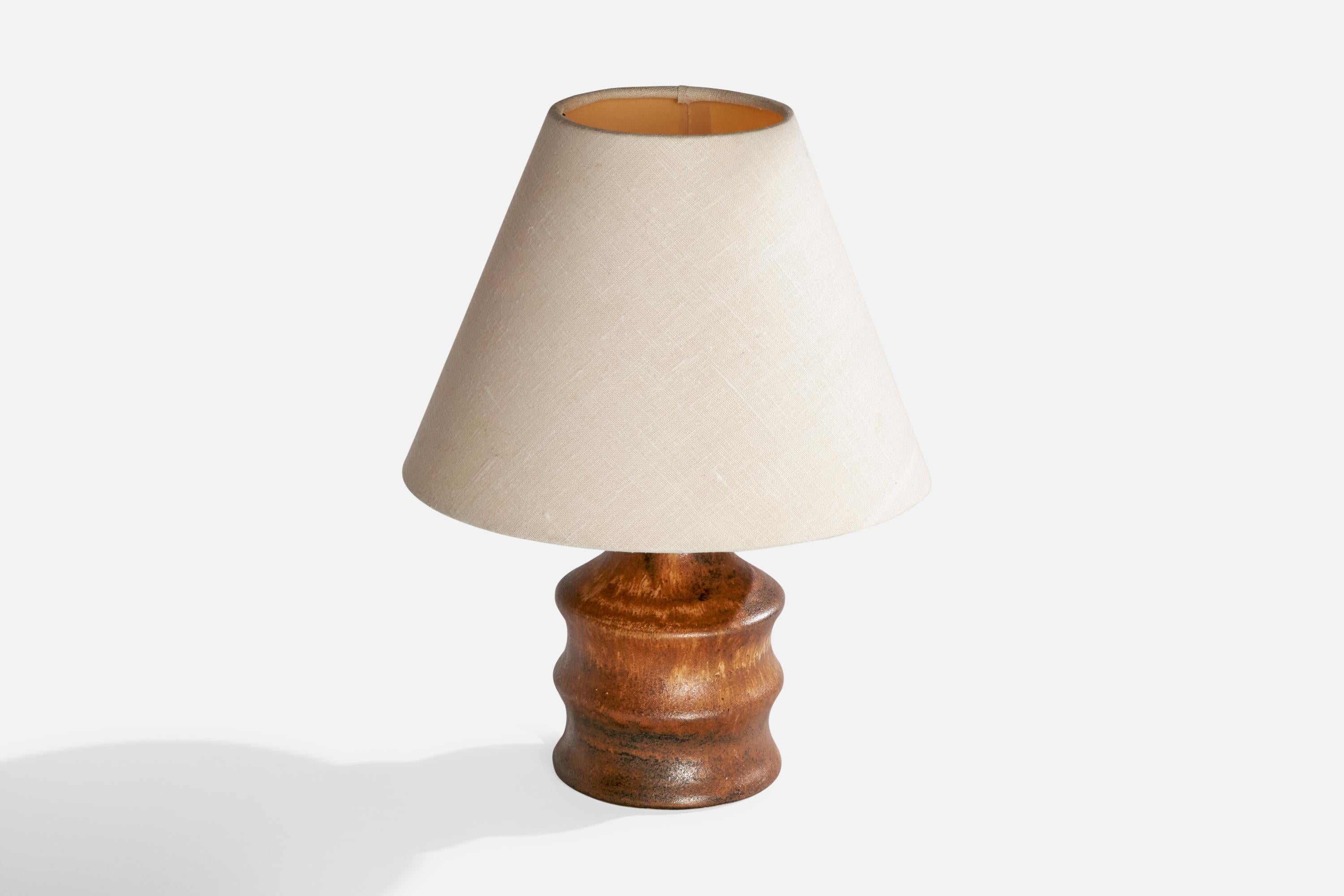 Scandinave moderne Bruno Karlsson, Lampe de Table, Grès, Suède, 1960 en vente