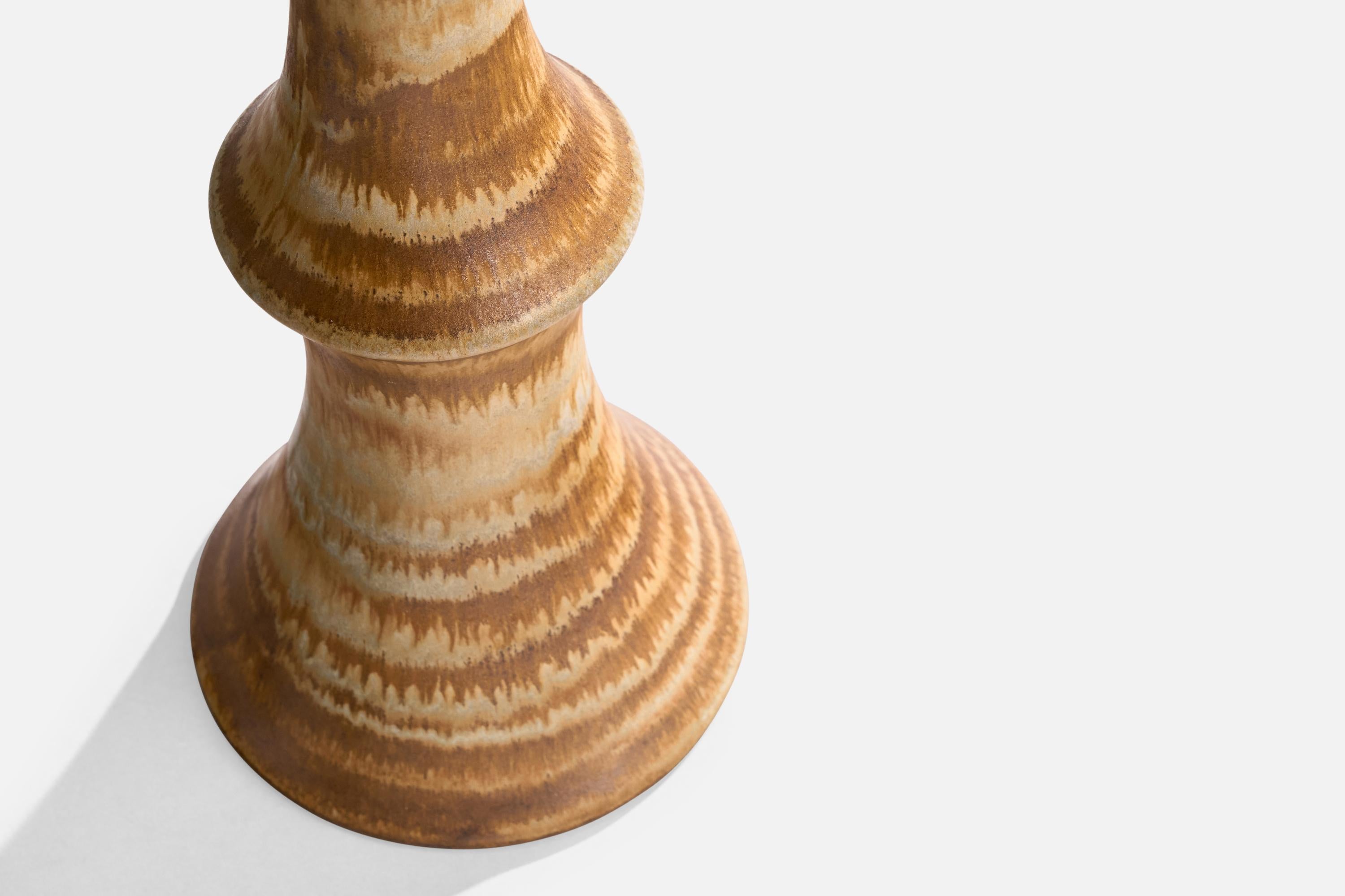 Bruno Karlsson, Lampe de Table, Grès, Suède, 1960 Bon état - En vente à High Point, NC