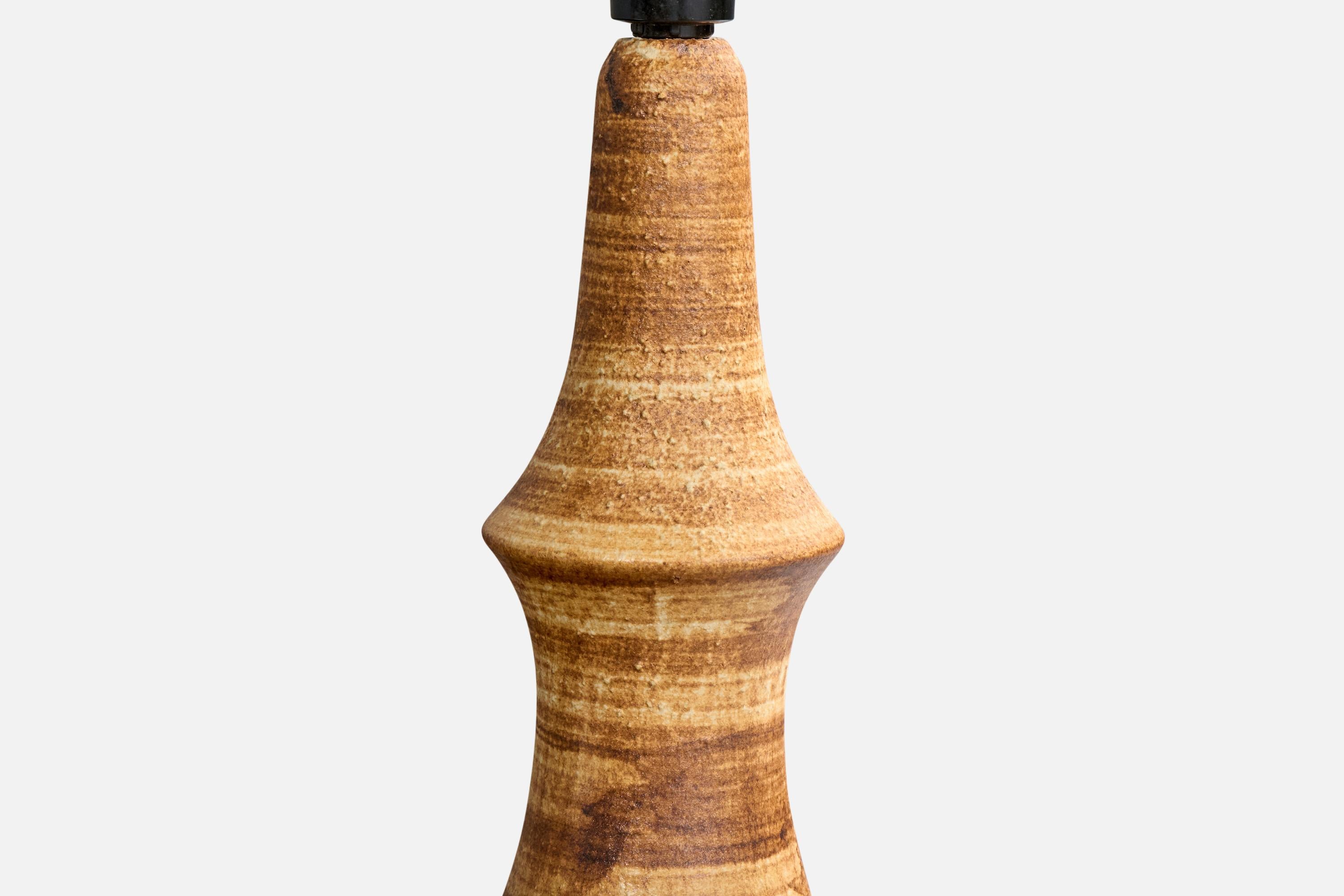 Bruno Karlsson, Lampe de Table, Grès, Suède, 1960 Bon état - En vente à High Point, NC