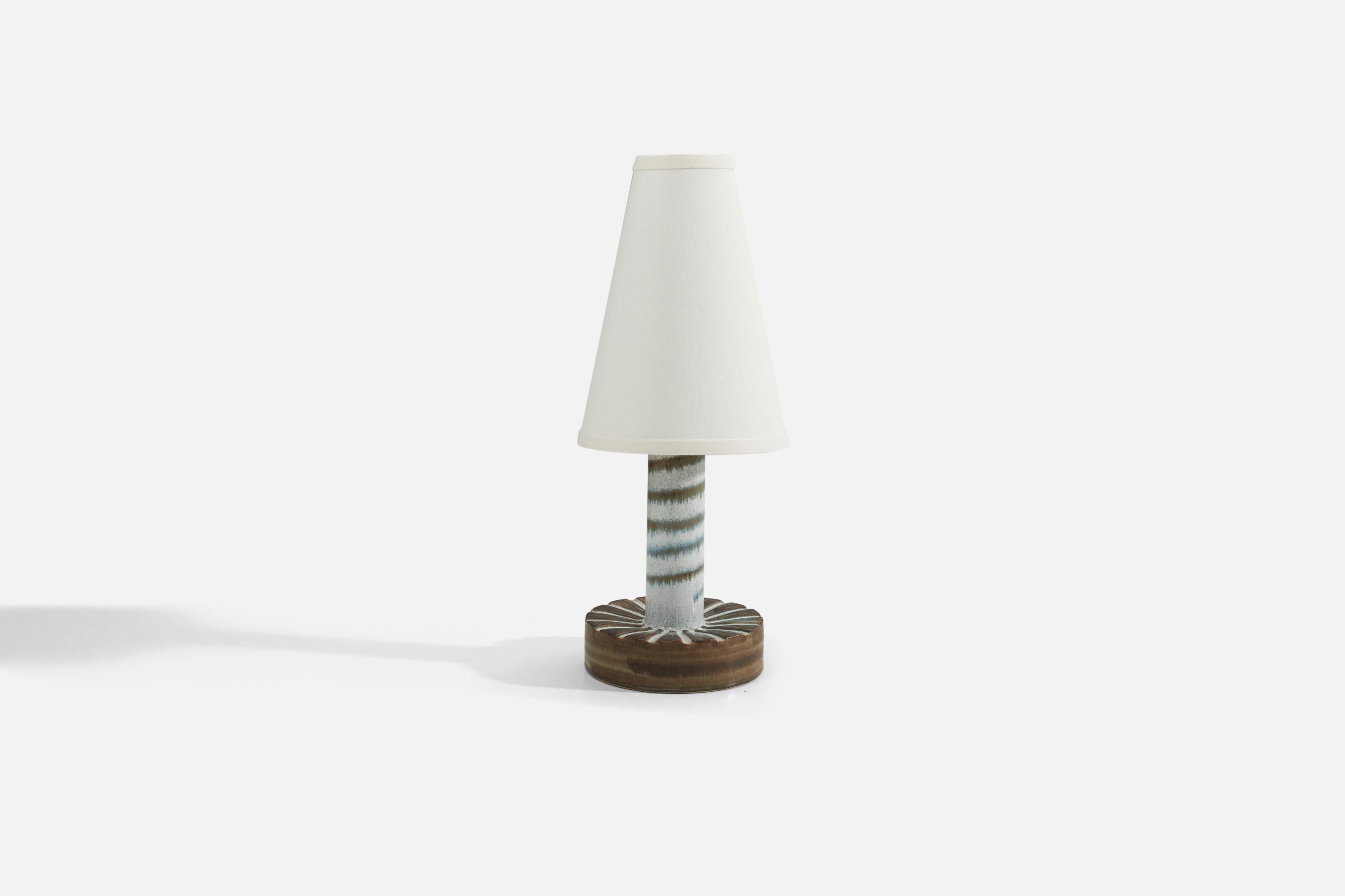 Mid-Century Modern Bruno Karlsson, Table Lamp, White Glaze Stoneware, Ego Stengods, Sweden, 1960s For Sale