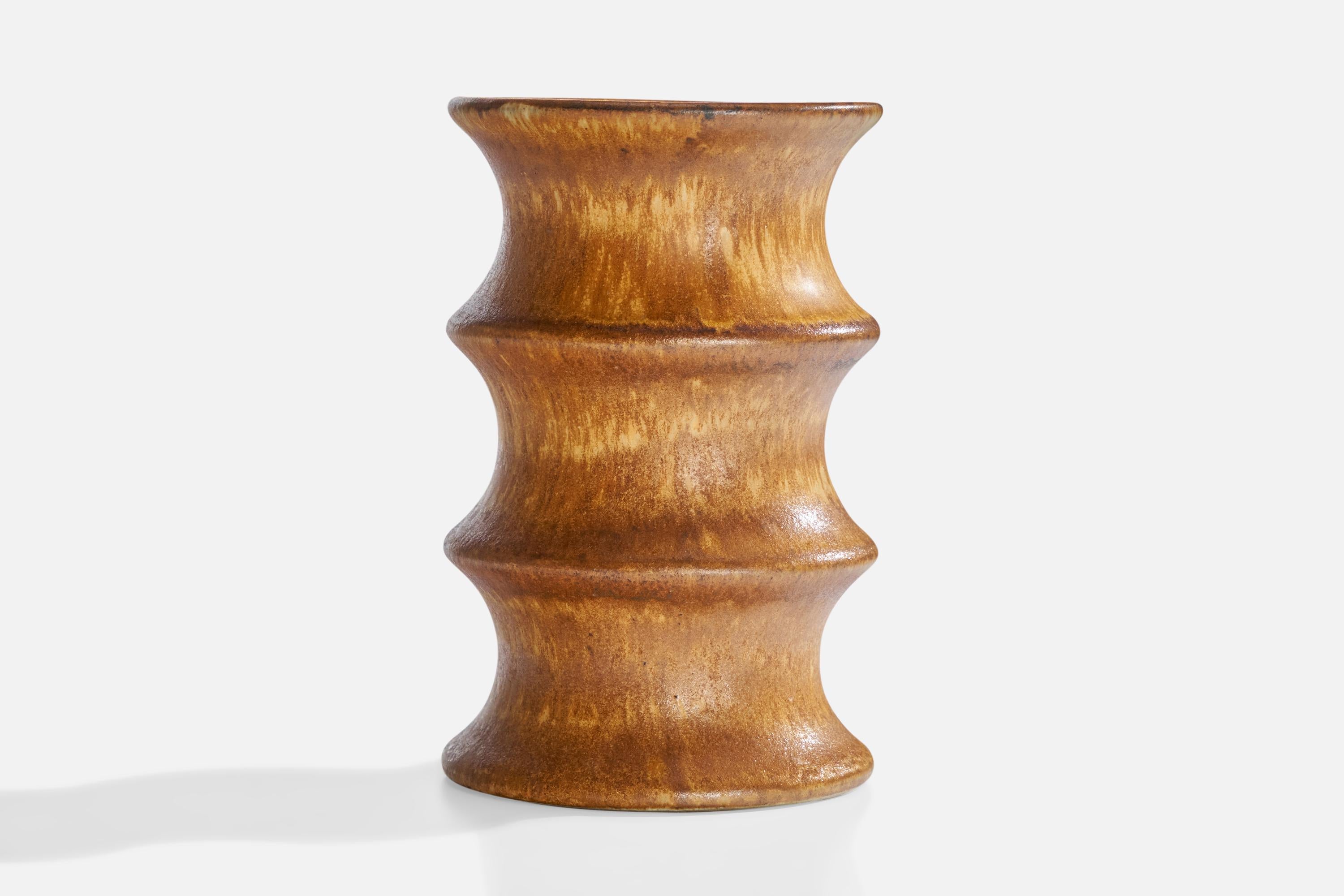 Scandinavian Modern Bruno Karlsson, Vase, Stoneware, Sweden, 1960s For Sale