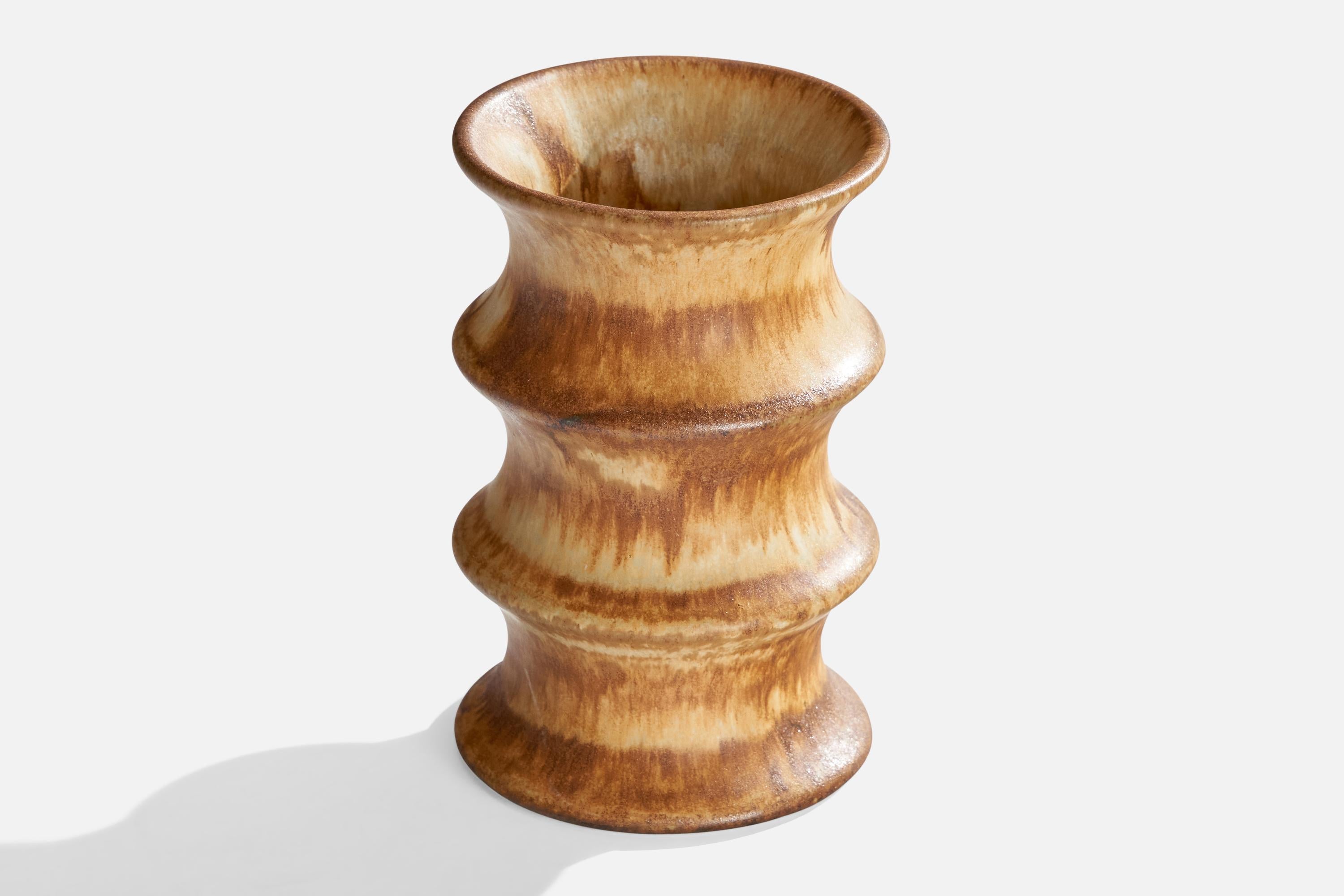 Scandinavo moderno Bruno Karlsson, Vaso, Gres, Svezia, anni '1970 in vendita
