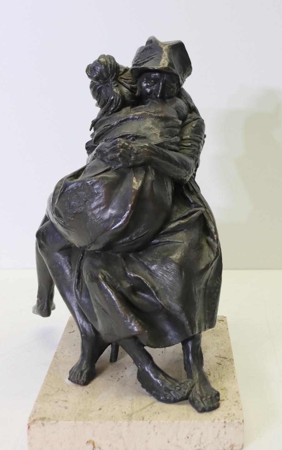 Bruno Lucchesi Figurative Sculpture - Mother and Child