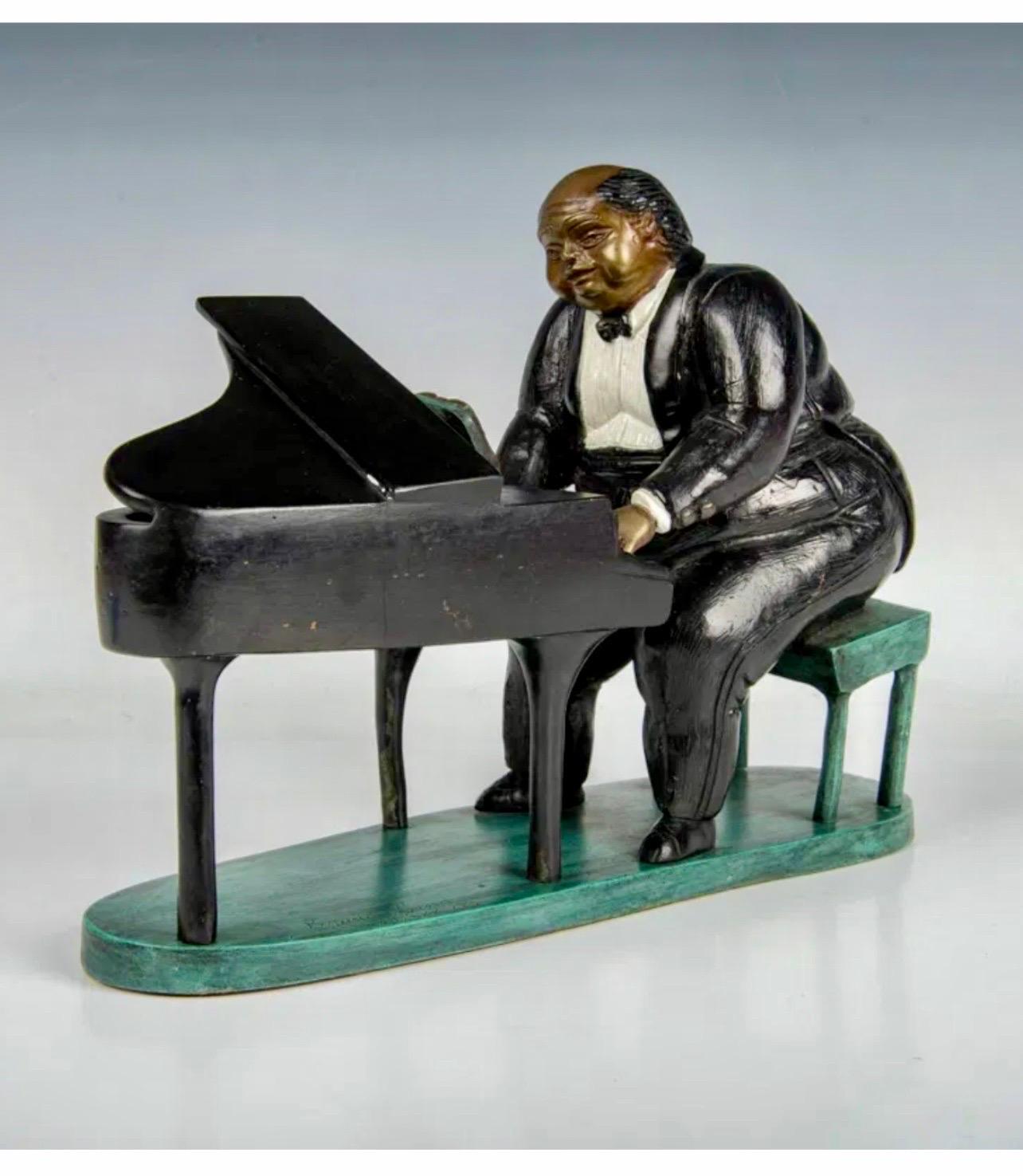 Escultura de Bronce Policromado Pianista de Club Nocturno de Jazz con Esmoquin Bruno Luna en venta 2