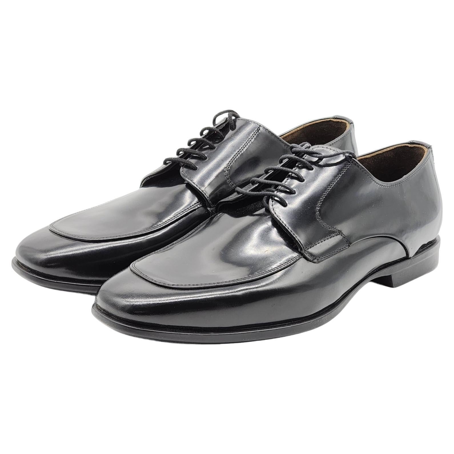 Chaussures Oxford en cuir Bruno Magli Benny en noir en vente