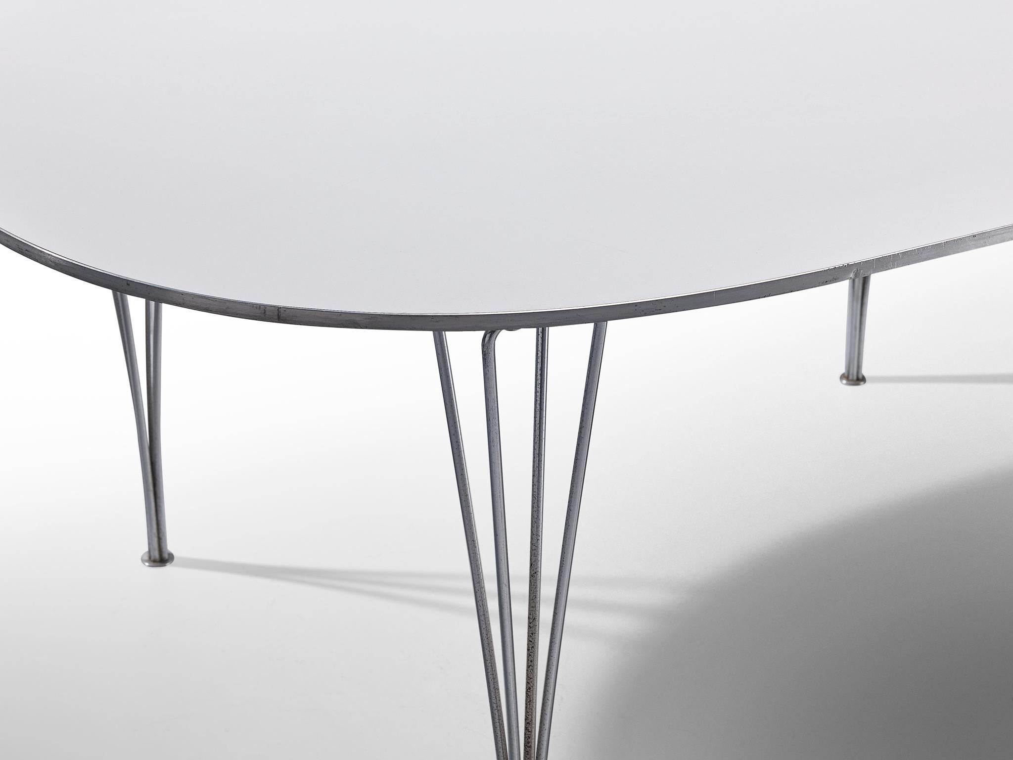 Bruno Mathsson und Piet Hein für Fritz Hansen 'Super-Ellipse' Weißer Esstisch im Zustand „Gut“ im Angebot in Waalwijk, NL