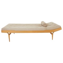 Bruno Mathsson "Berlin 57" Mid-Century Daybed in Beech Produced in Sweden, 1960s