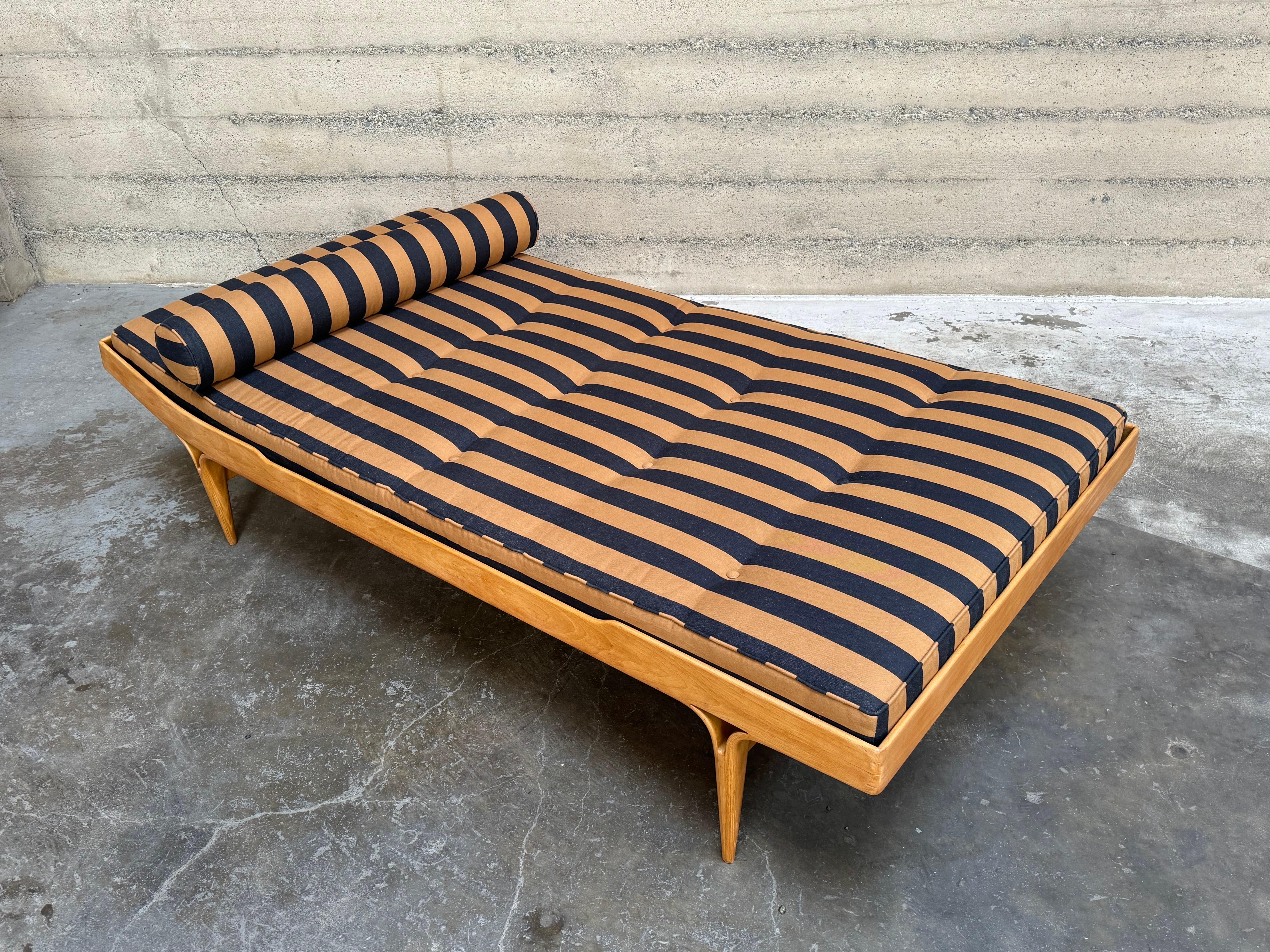Bruno Mathsson Berlin Daybed For Sale 2