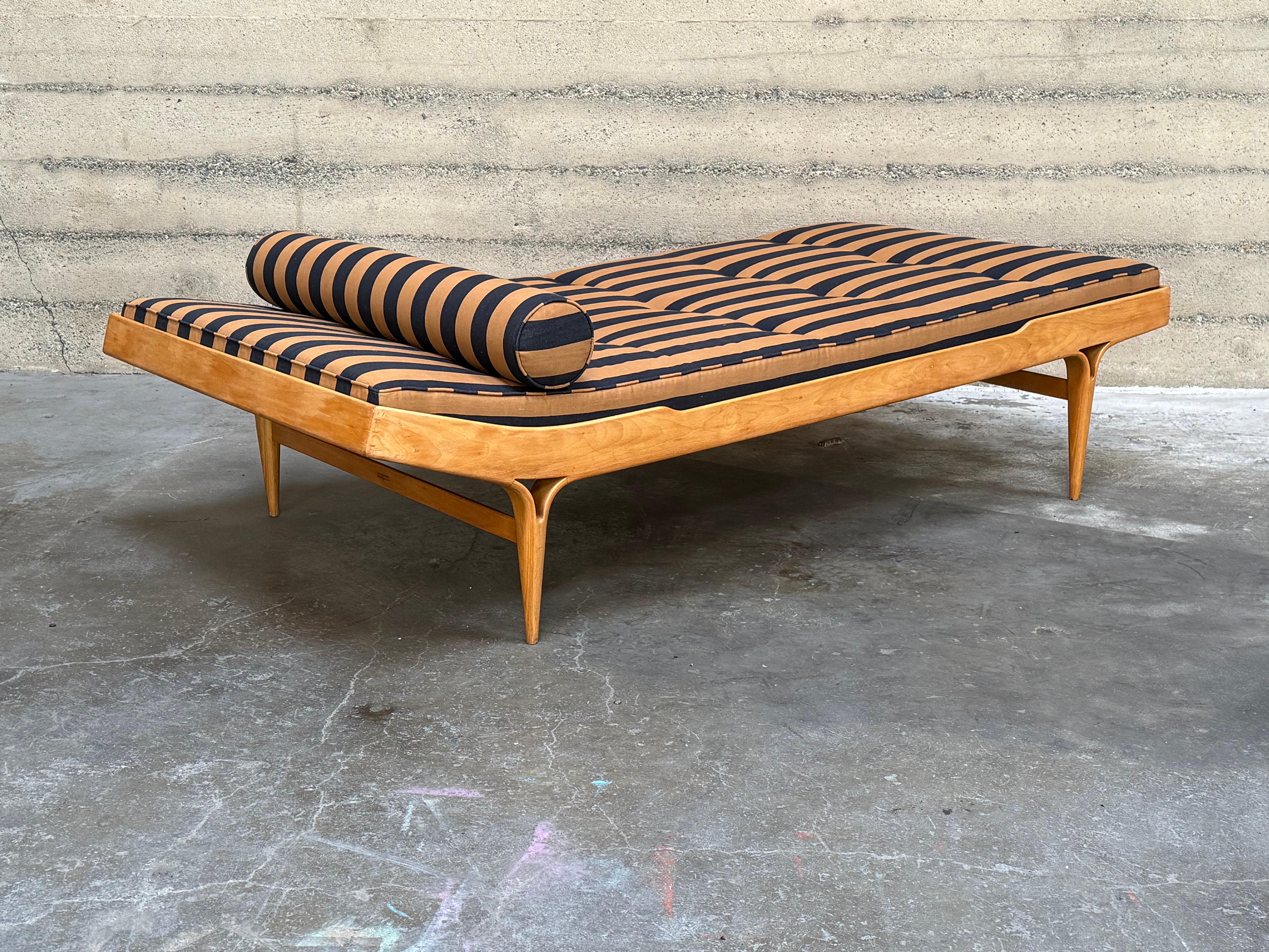 Bruno Mathsson Berlin Daybed For Sale 5