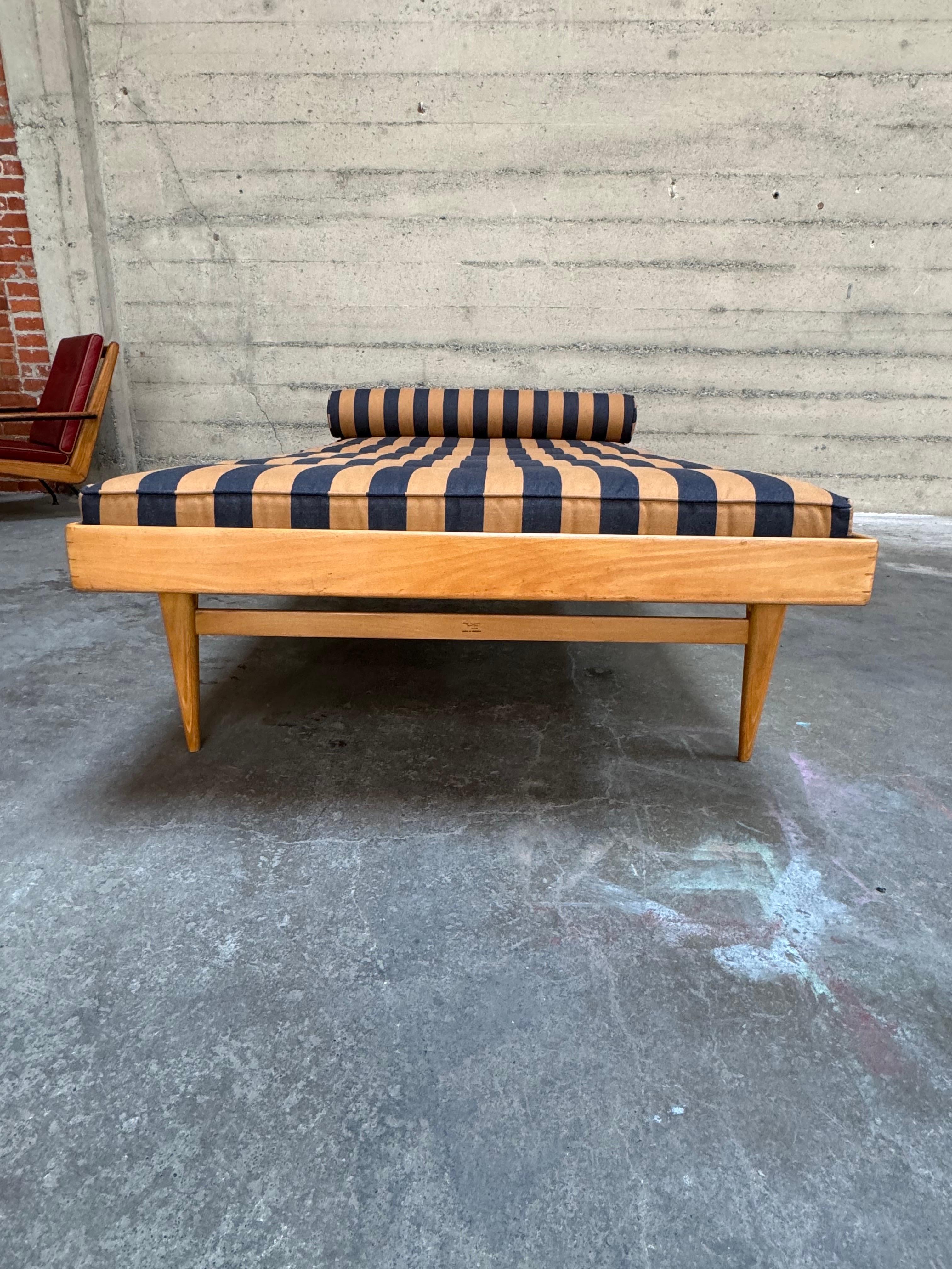 Bruno Mathsson Berlin Daybed For Sale 1