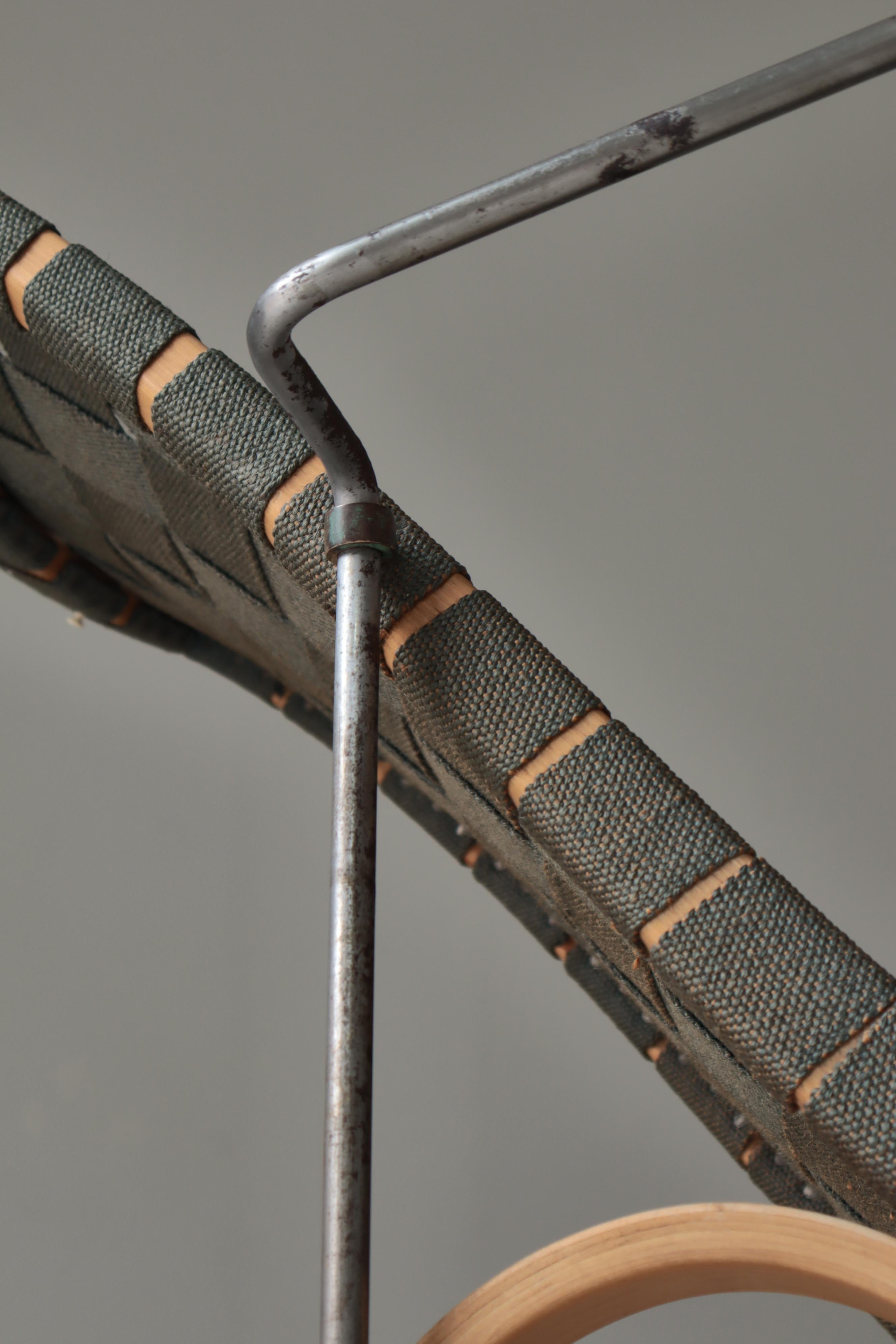 Bruno Mathsson Chaise Longue Early Chair no. 36. Blue Webbing & Beech, 1939 For Sale 10