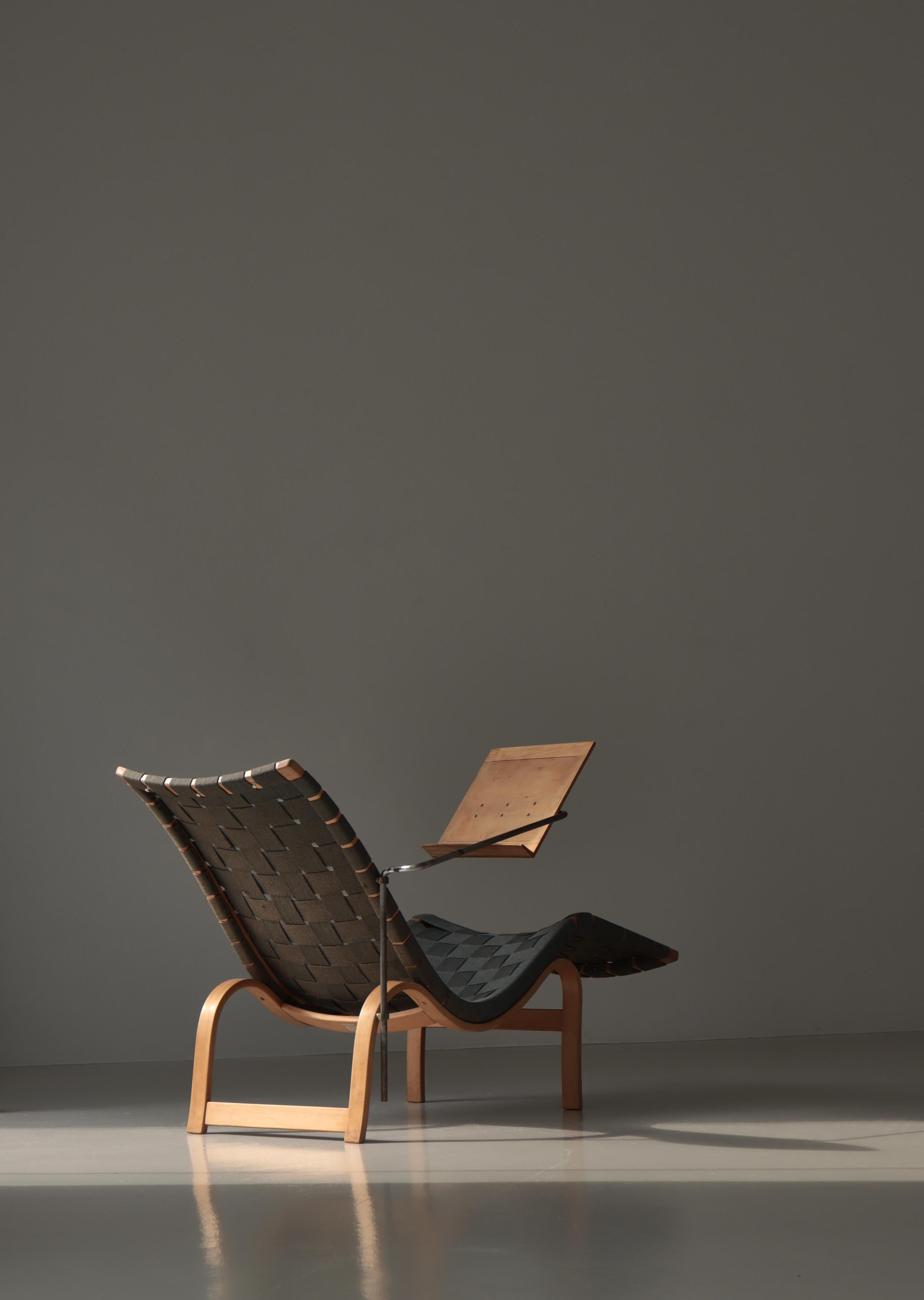 Scandinavian Modern Bruno Mathsson Chaise Longue Early Chair no. 36. Blue Webbing & Beech, 1939 For Sale