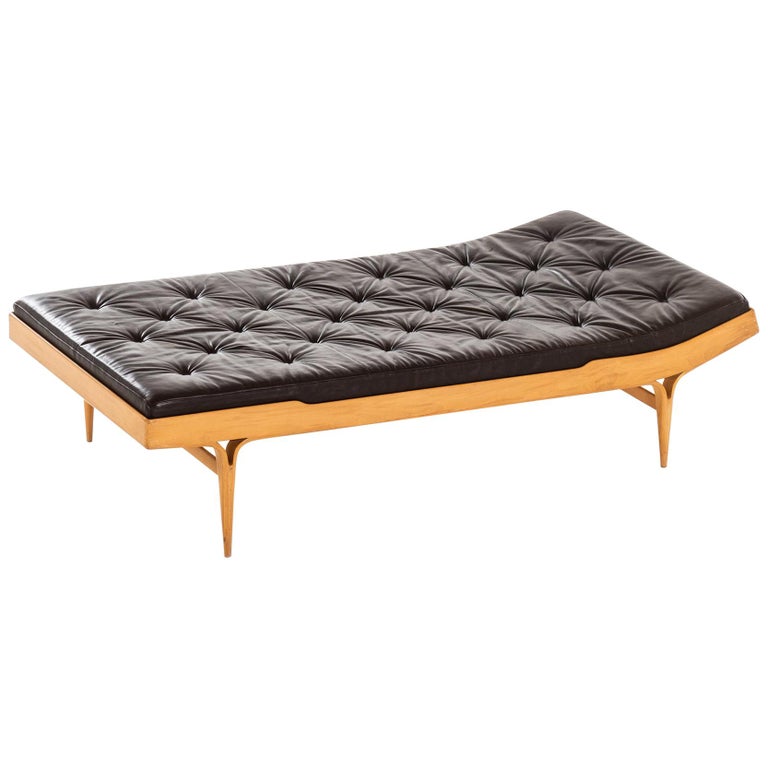 Bruno Mathsson Daybed Model Berlin Produced by Karl Mathsson in Sweden For Sale