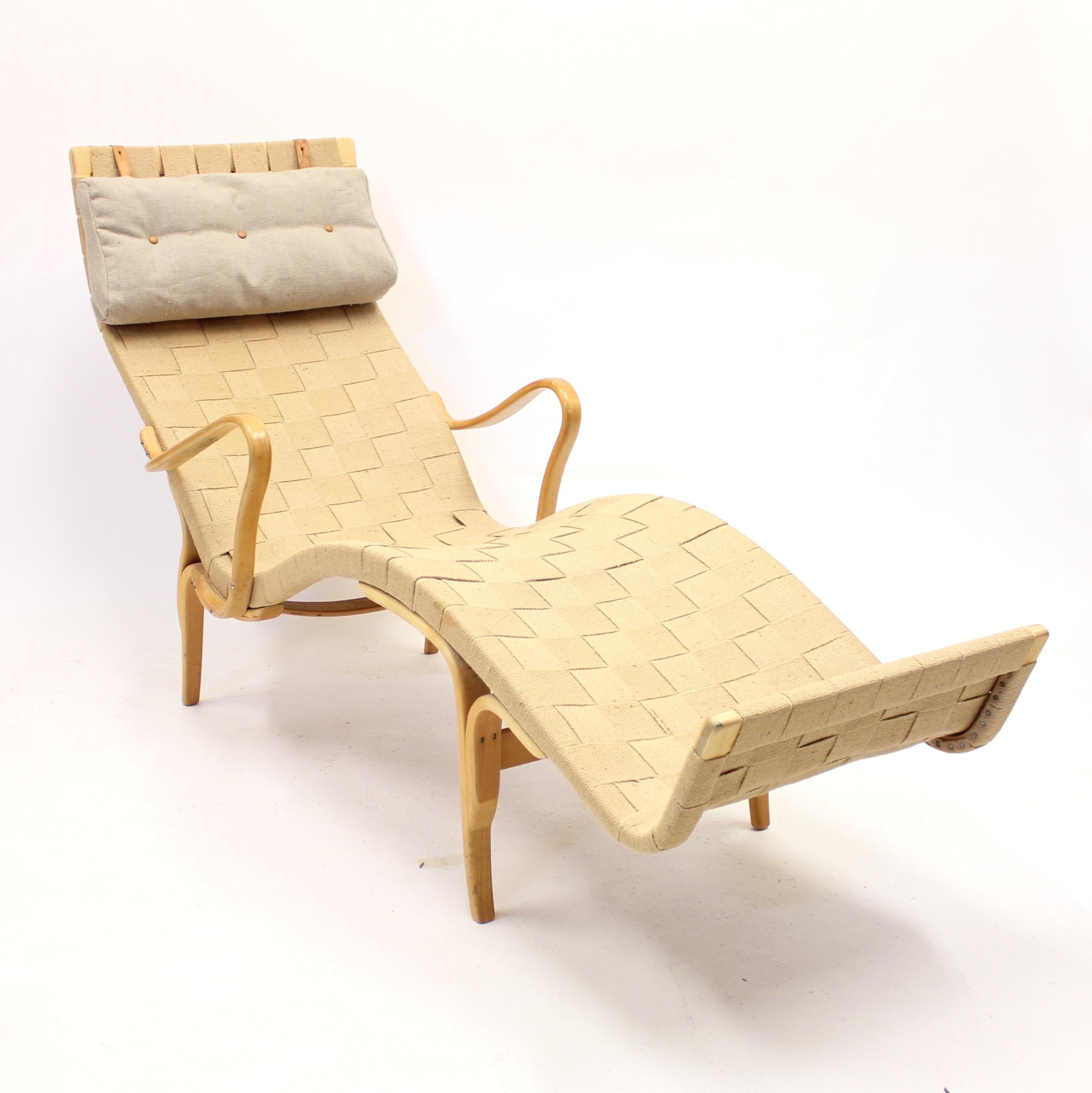 Bruno Mathsson, Early Pernilla 3 Chaise Lounge for Karl Mathsson, 1959 In Good Condition In Uppsala, SE