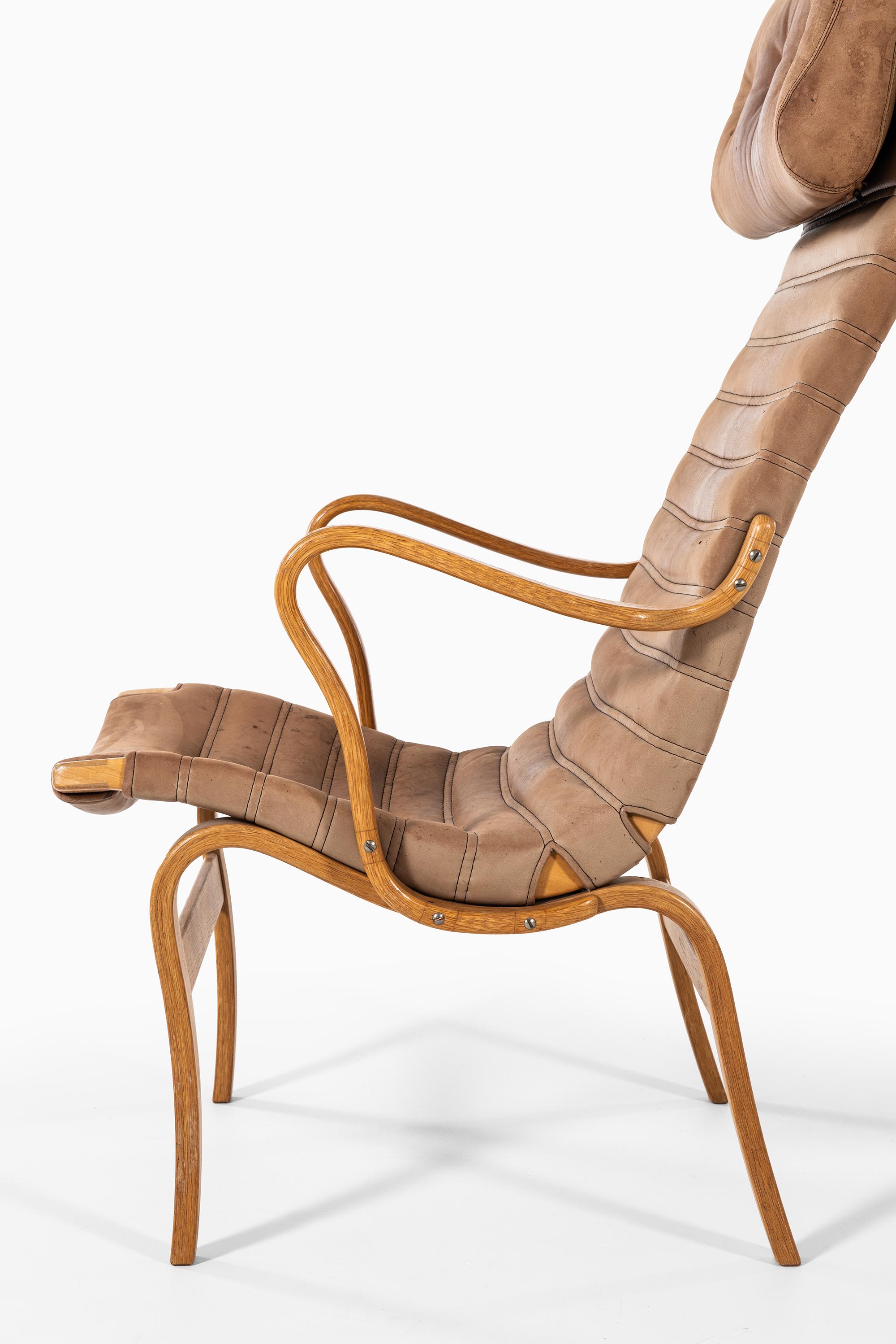 Fauteuils Bruno Mathsson modèle Eva Hög par Karl Mathsson AB en Suède en vente 3