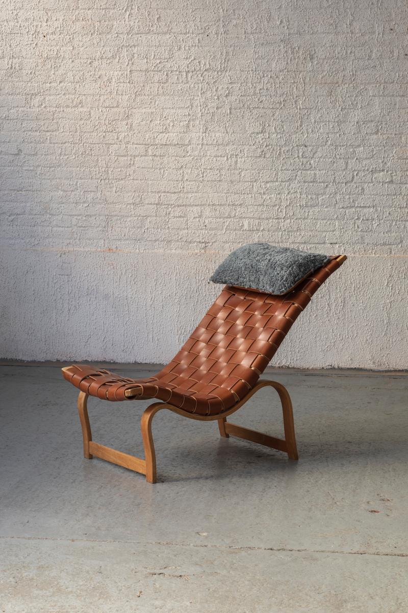 Mid-Century Modern Bruno Mathsson for Karl Mathsson Lounge Chair ‘Vilstol 36’ with Foot Stool