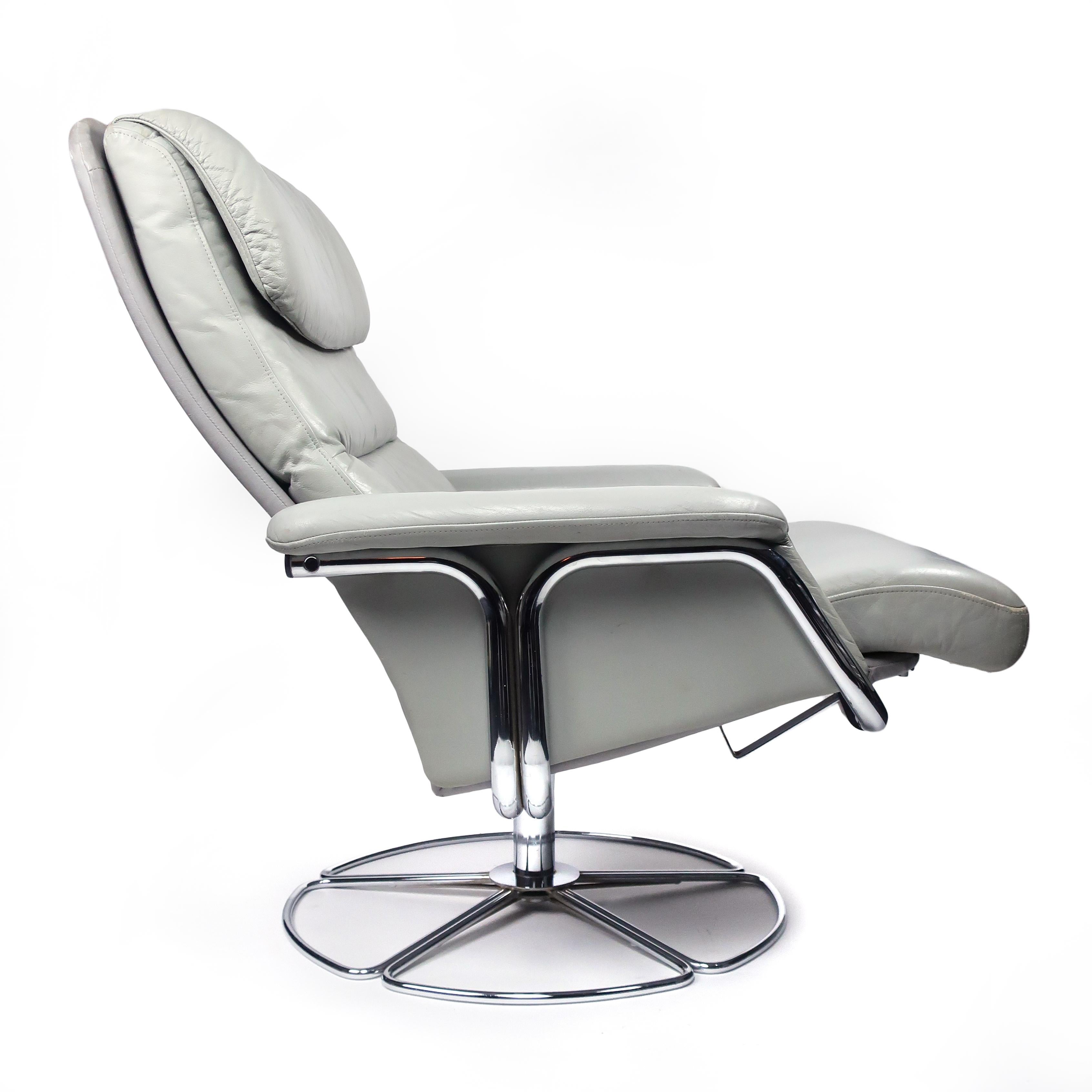 Scandinavian Modern Bruno Mathsson Gray Leather and Chrome Lounge Chair for DUX
