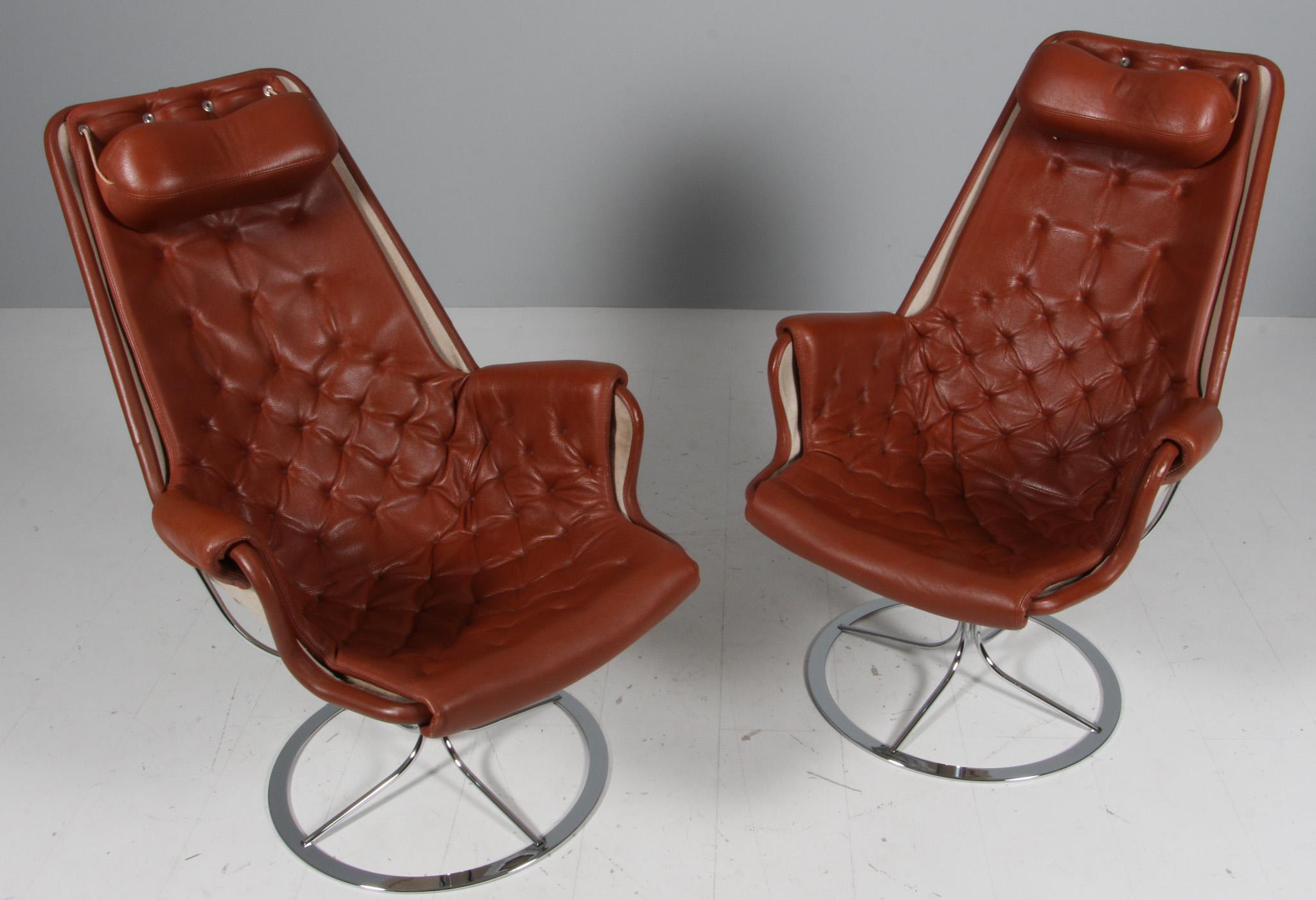 Bruno Mathsson Jetson lounge chair with tan leather.

Frame in chromed steel.

Made by DUX.