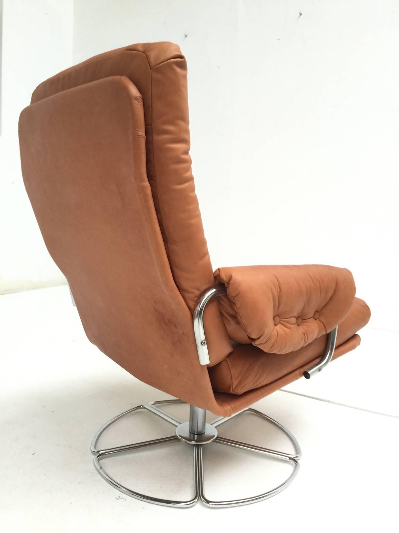 Bruno Mathsson Leather and Chrome Swivel Easy Chair for Dux Sweden In Good Condition In bergen op zoom, NL