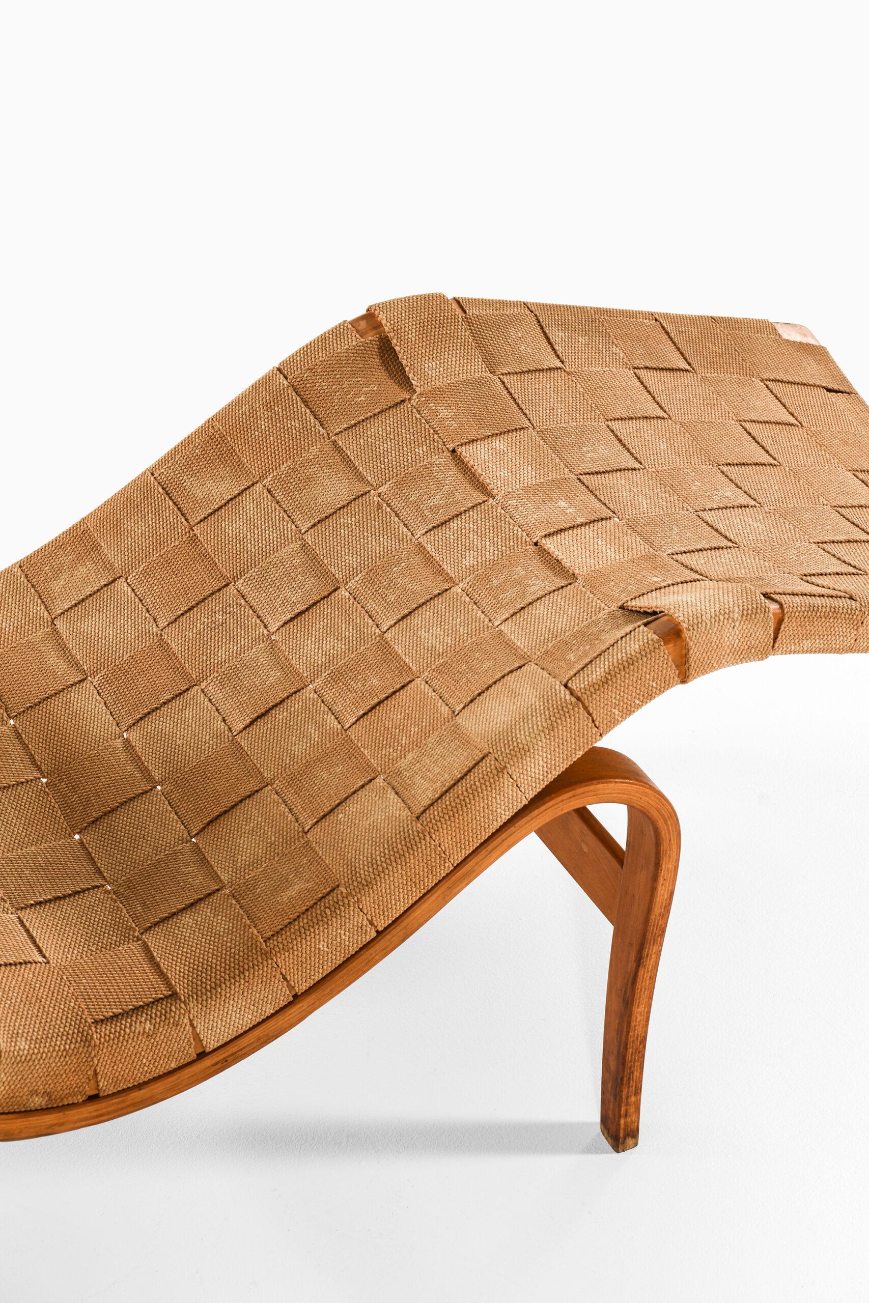 Rare early lounge chair model 36 designed by Bruno Mathsson. Produced by Karl Mathsson in Värnamo, Sweden.