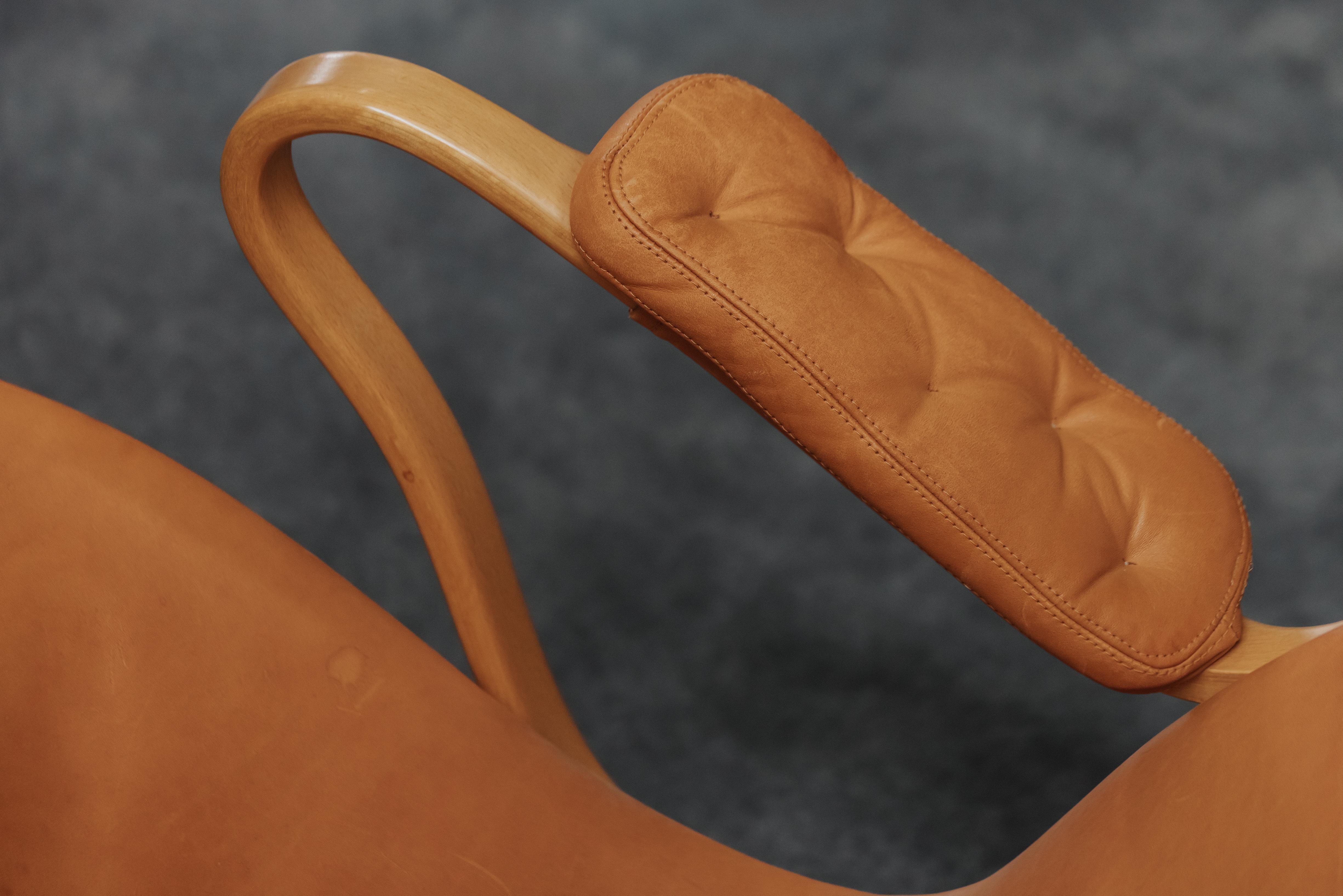 Cuir Bruno Mathsson Lounge Chair Model No Eva From Sweden, Circa 1970 en vente