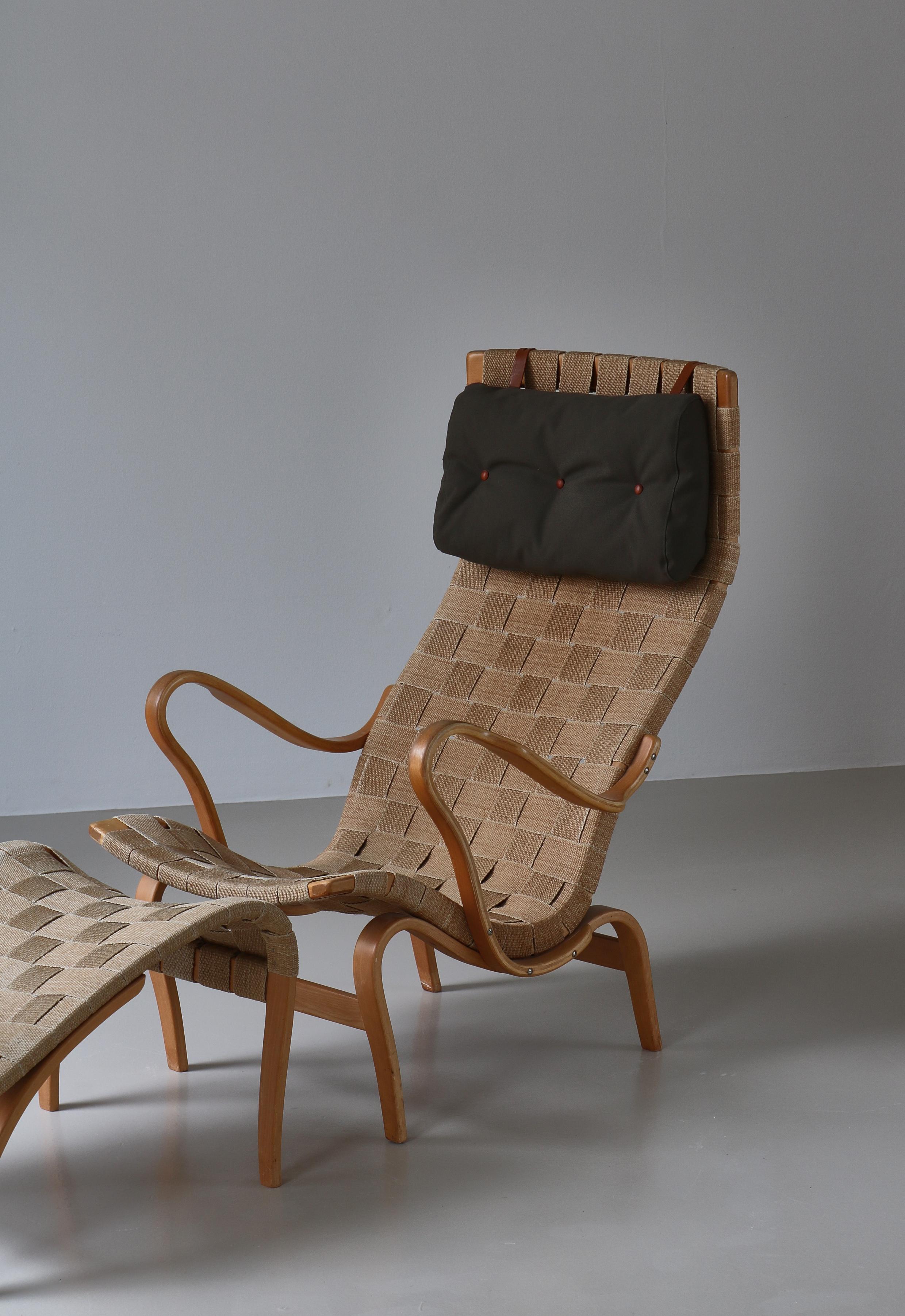 Scandinavian Modern Bruno Mathsson Lounge Chair 