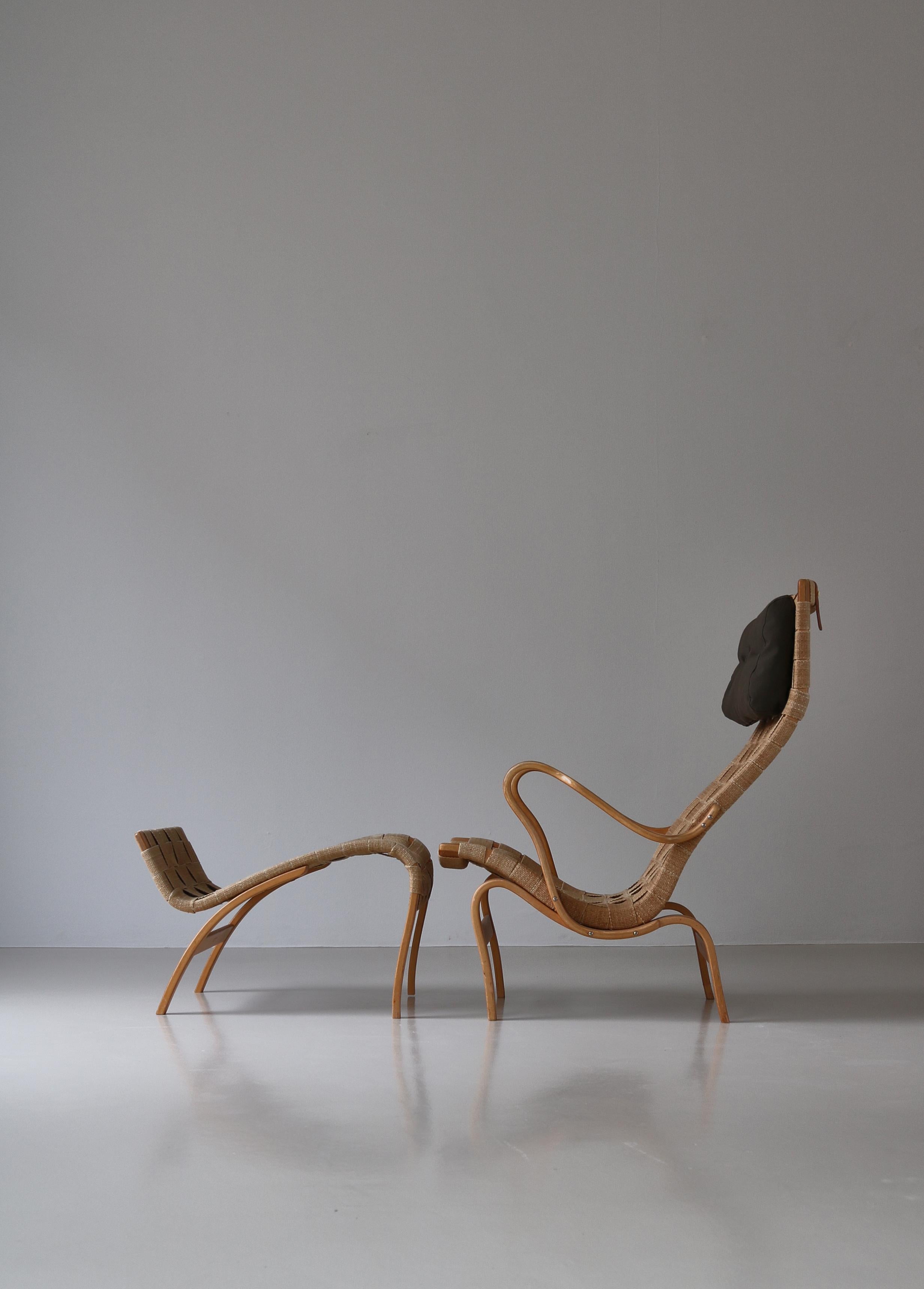 Swedish Bruno Mathsson Lounge Chair 