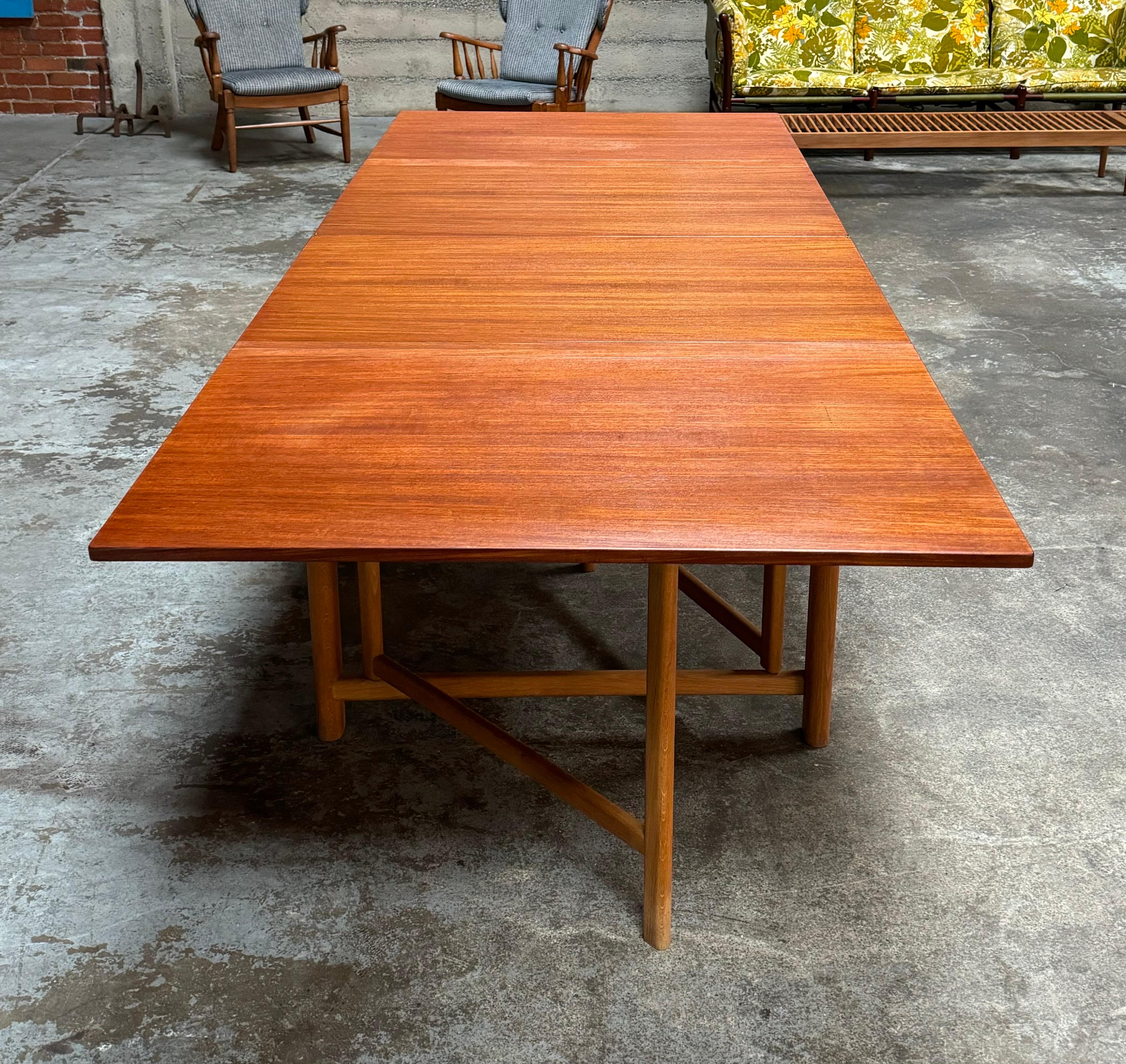 Bruno Mathsson Maria style table by Hafnia of Denmark 3