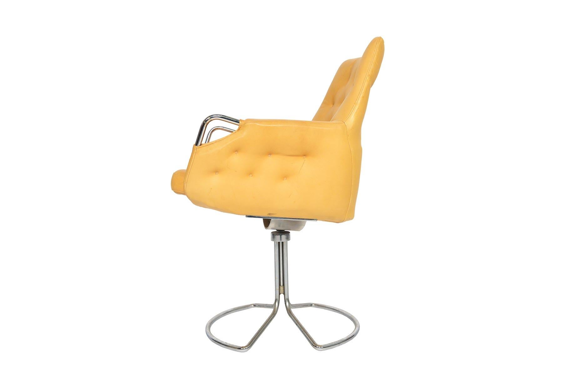 Swedish Bruno Mathsson Milton Swivel Lounge Chair Model Mi 441 For Sale