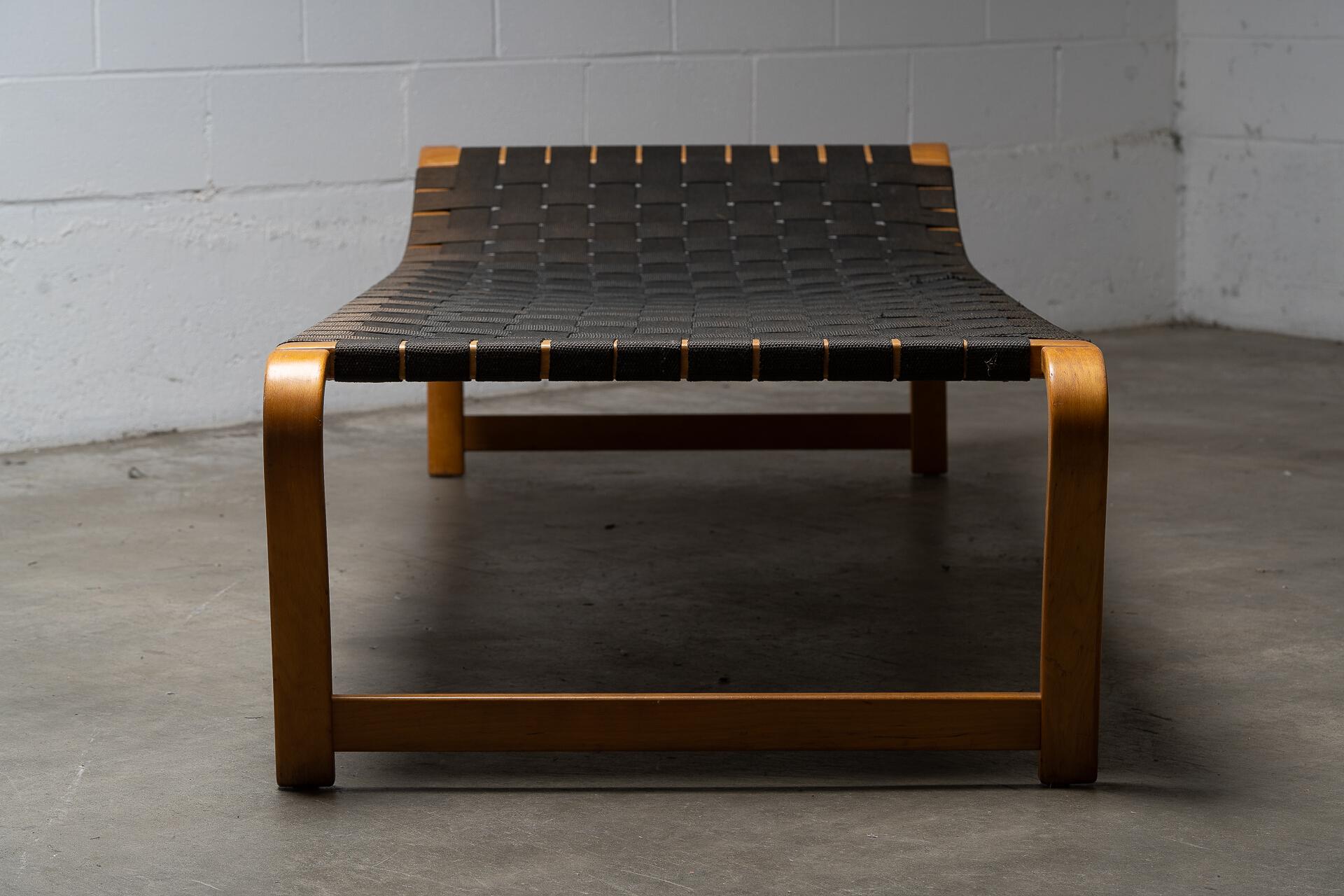 Bruno Mathsson “Paris” Daybed For Sale 9