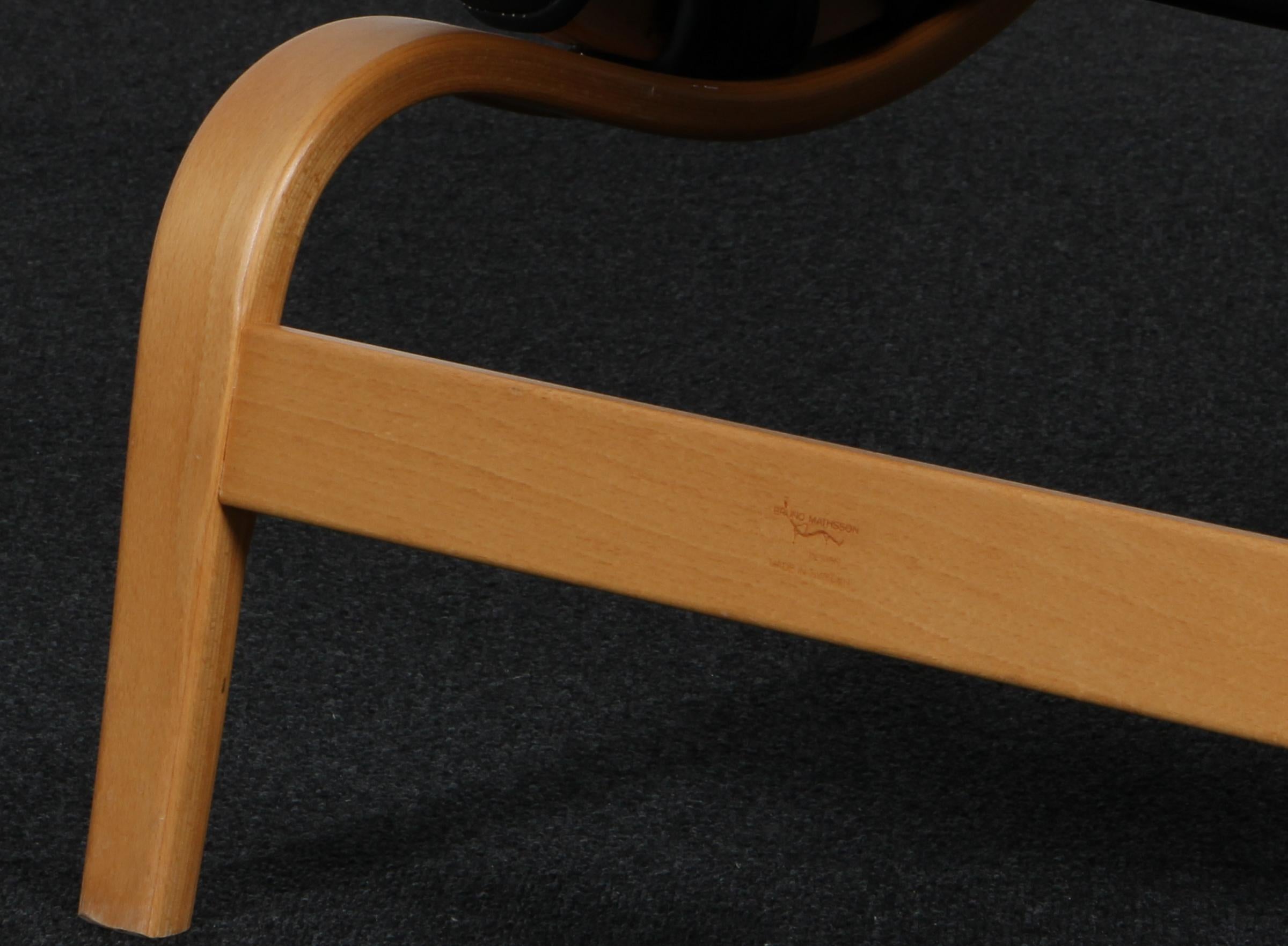 Bruno Mathsson 2 Chaise longue avec pouf, cuir en vente 3