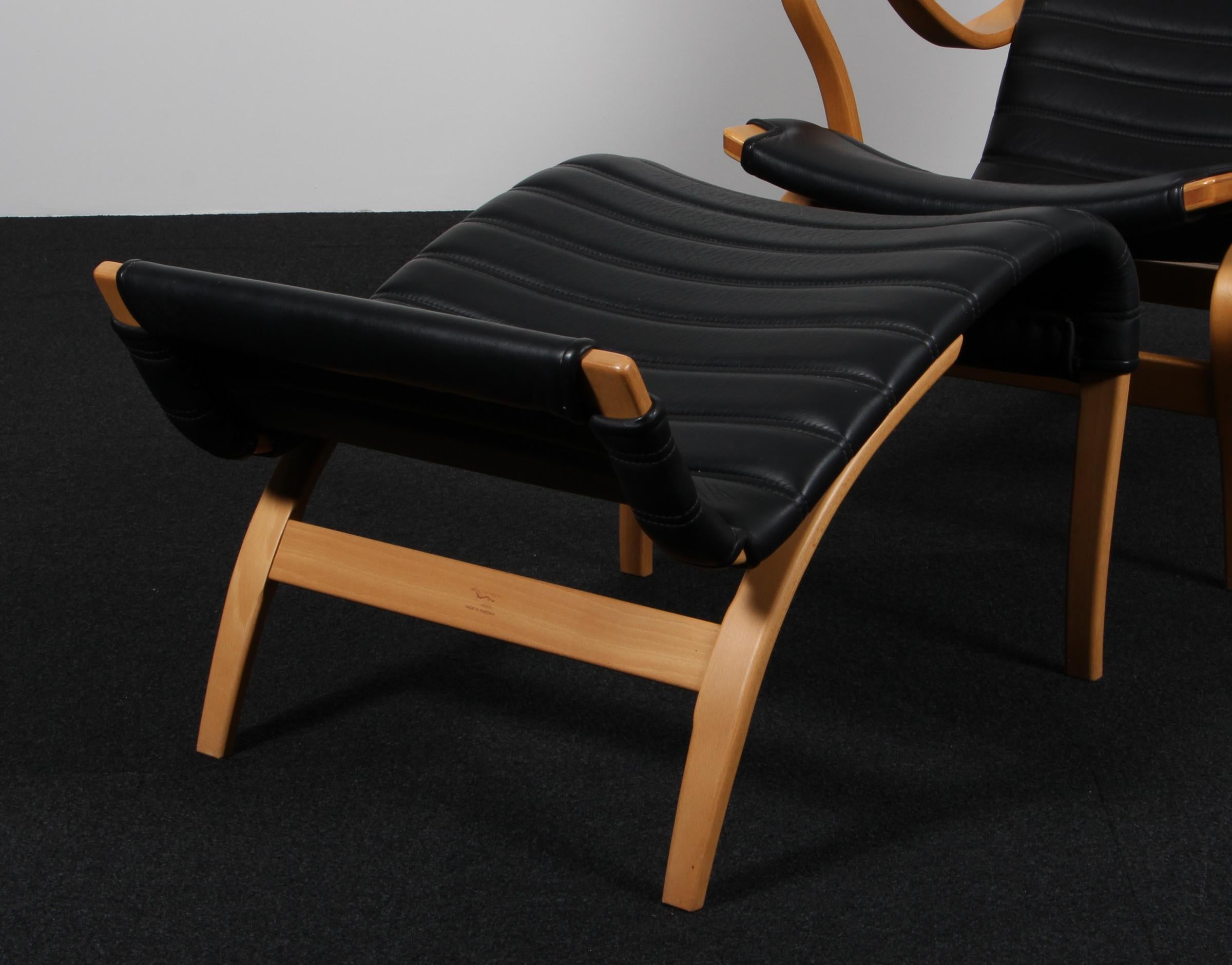 Bruno Mathsson 2 Chaise longue avec pouf, cuir Excellent état - En vente à Esbjerg, DK