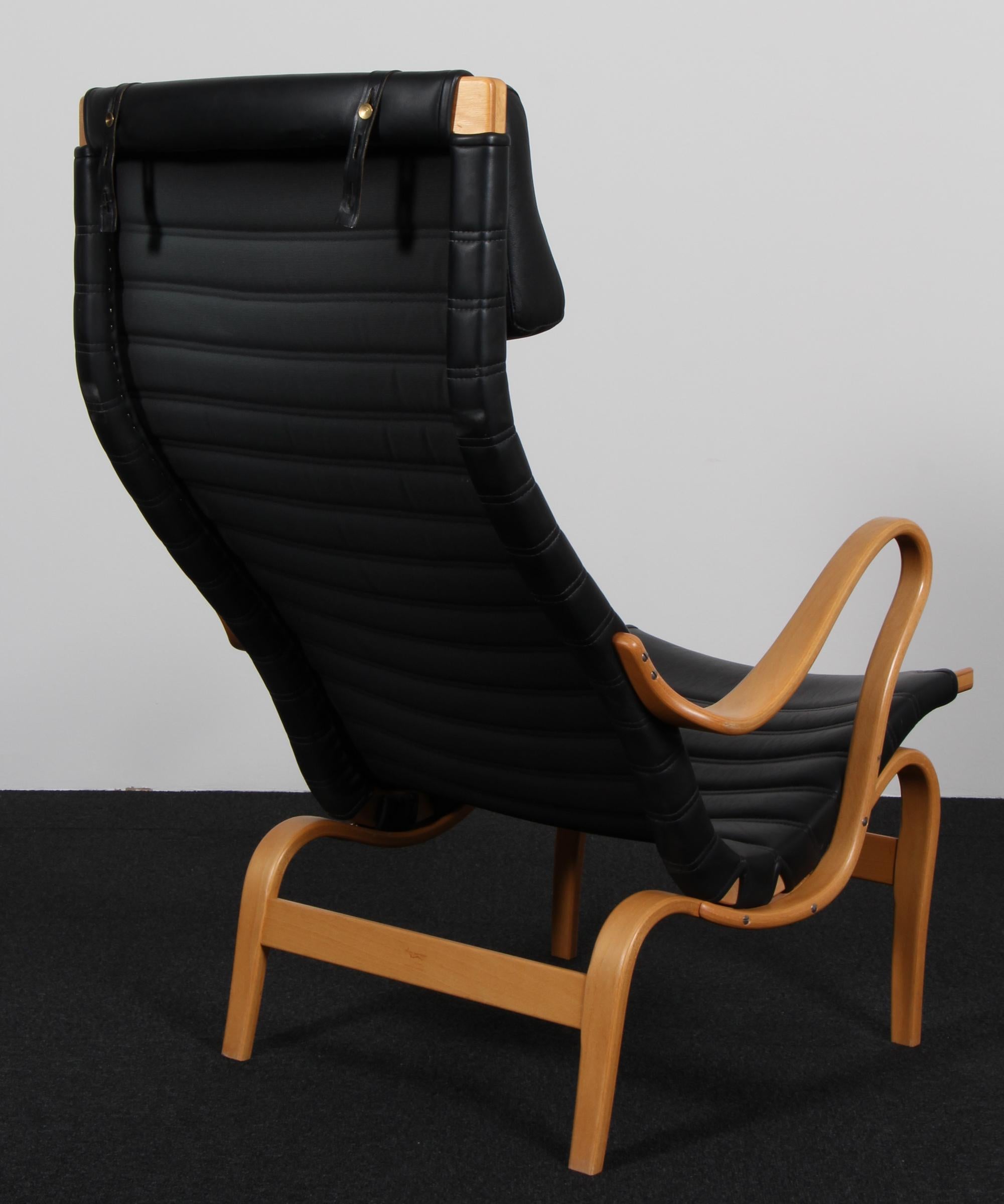 Bruno Mathsson 2 Chaise longue avec pouf, cuir en vente 2