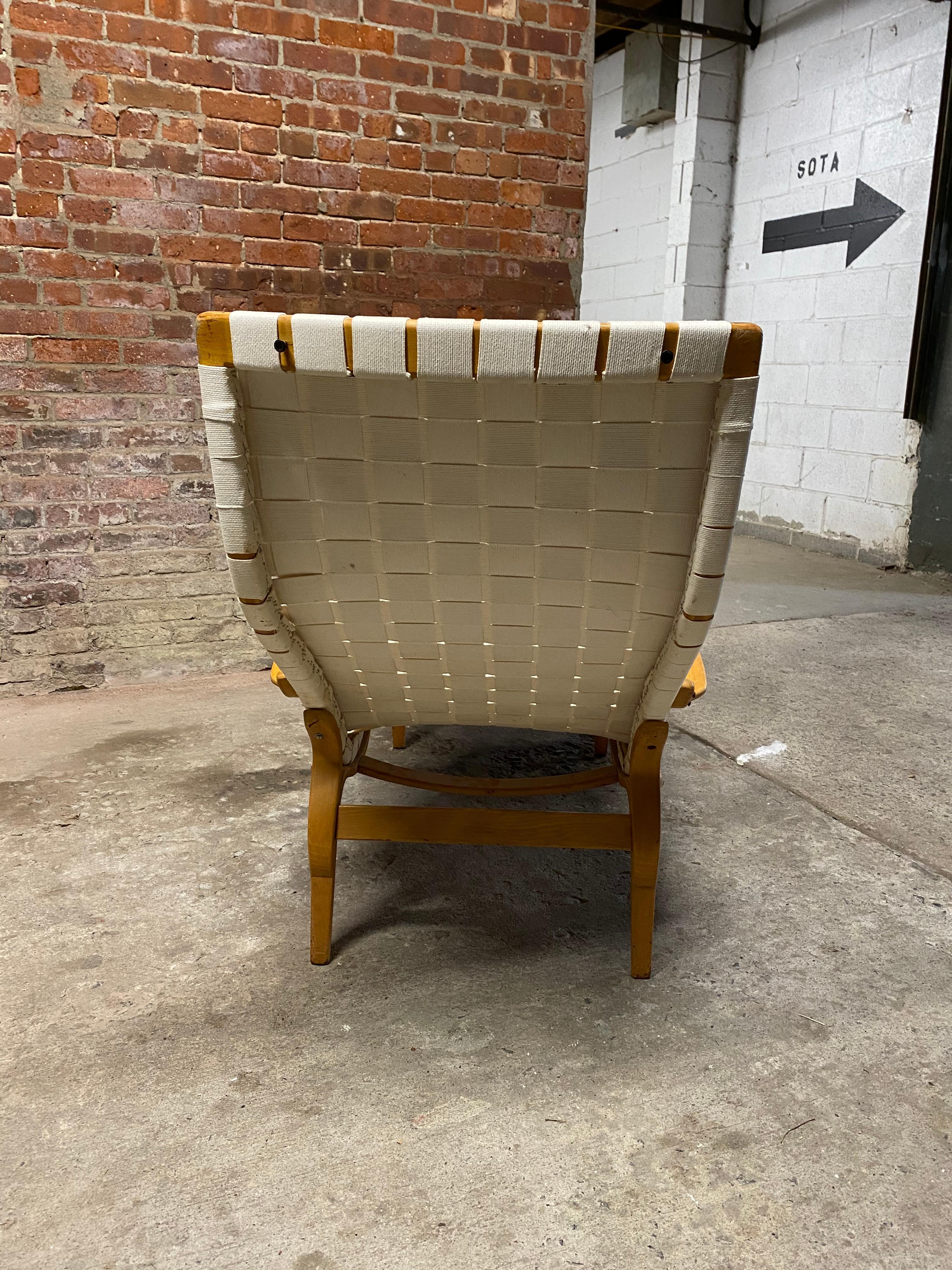 Mid-20th Century Bruno Mathsson Pernilla 3 Bentwood Lounge Chair
