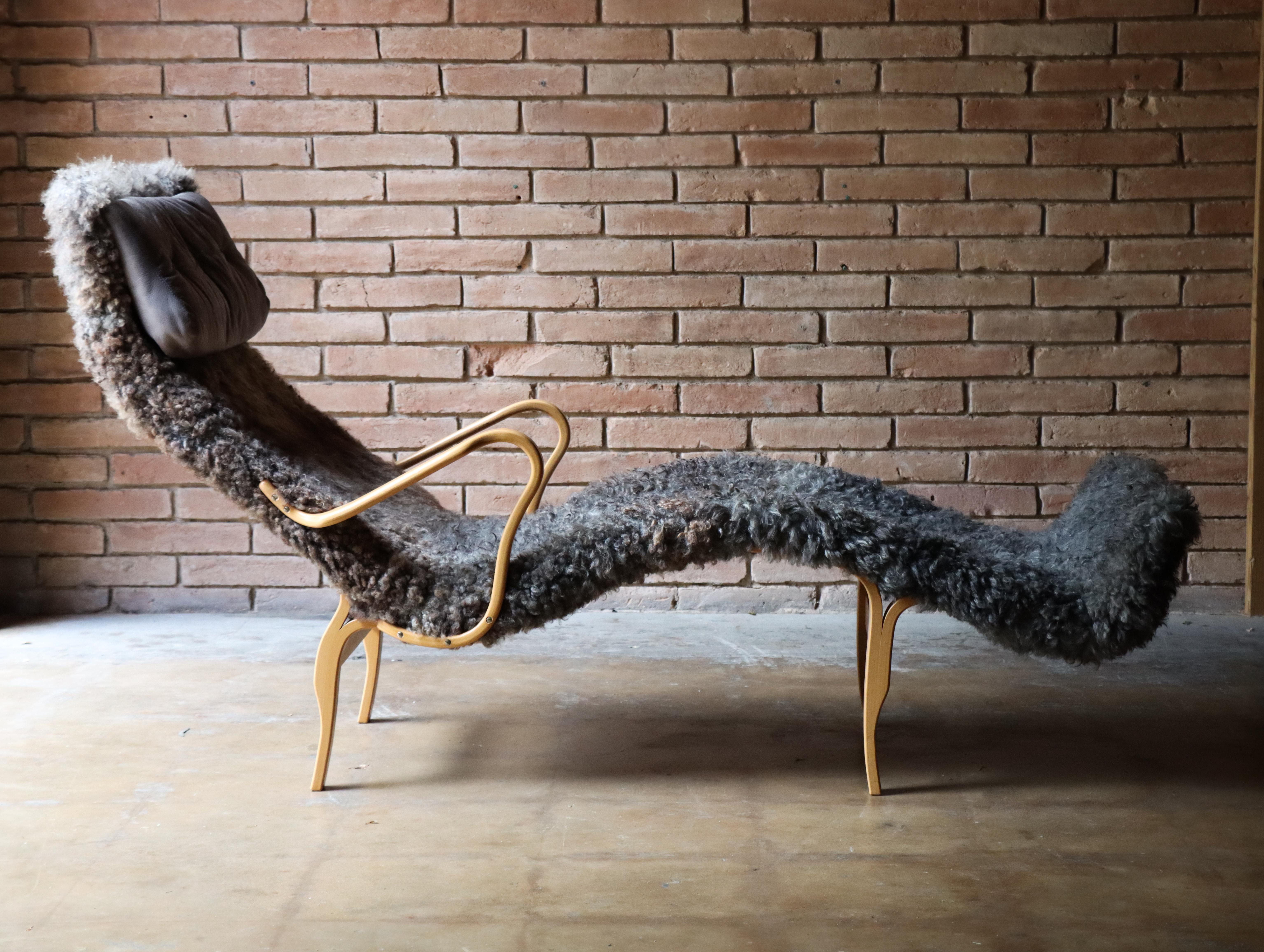 Bruno Mathsson 'Pernilla 3' Chaise Lounge, Dux of Sweden, Schafwolle/Leder (Moderne der Mitte des Jahrhunderts) im Angebot
