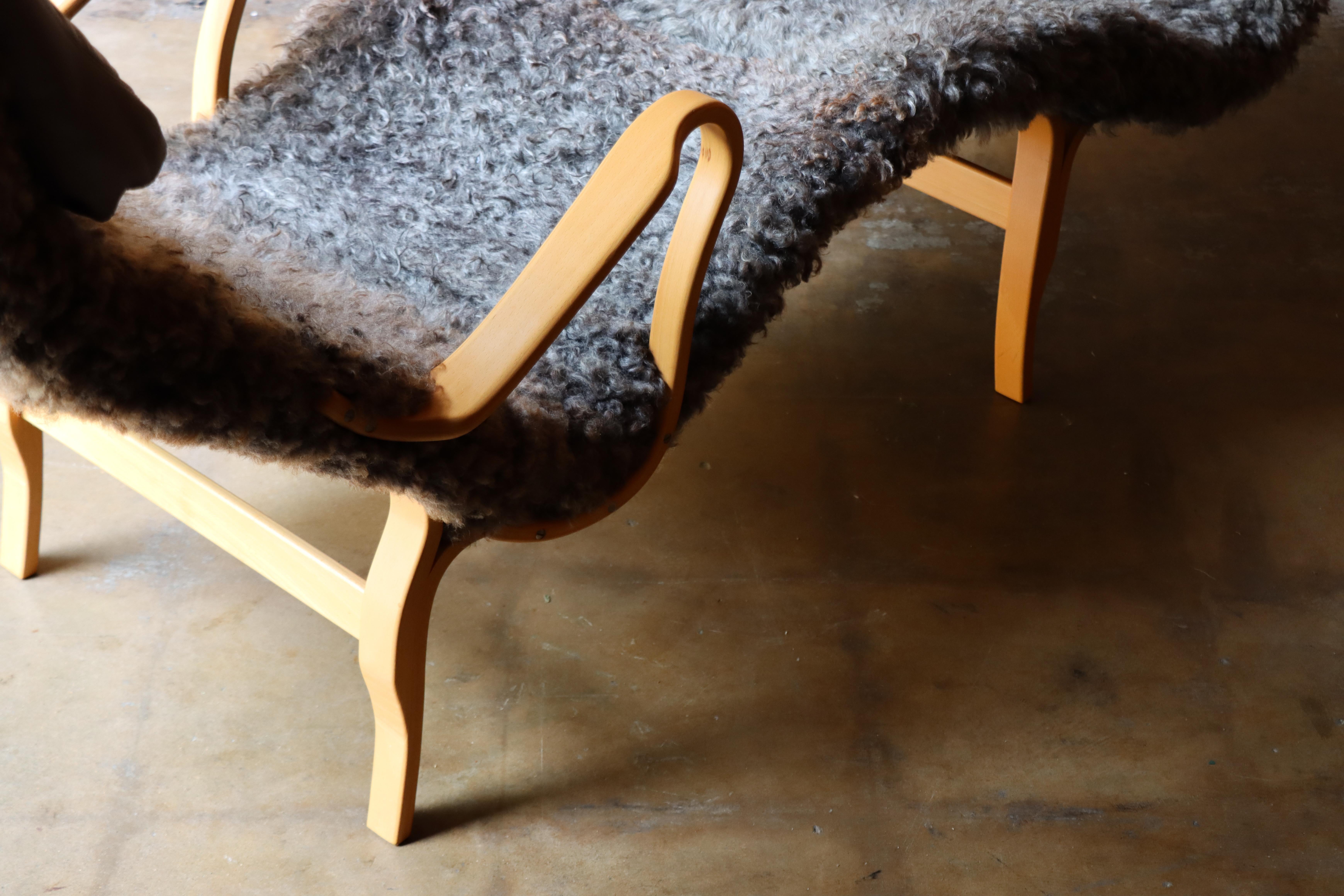 Bruno Mathsson 'Pernilla 3' Chaise Lounge, Dux of Sweden, Schafwolle/Leder (Schwedisch) im Angebot