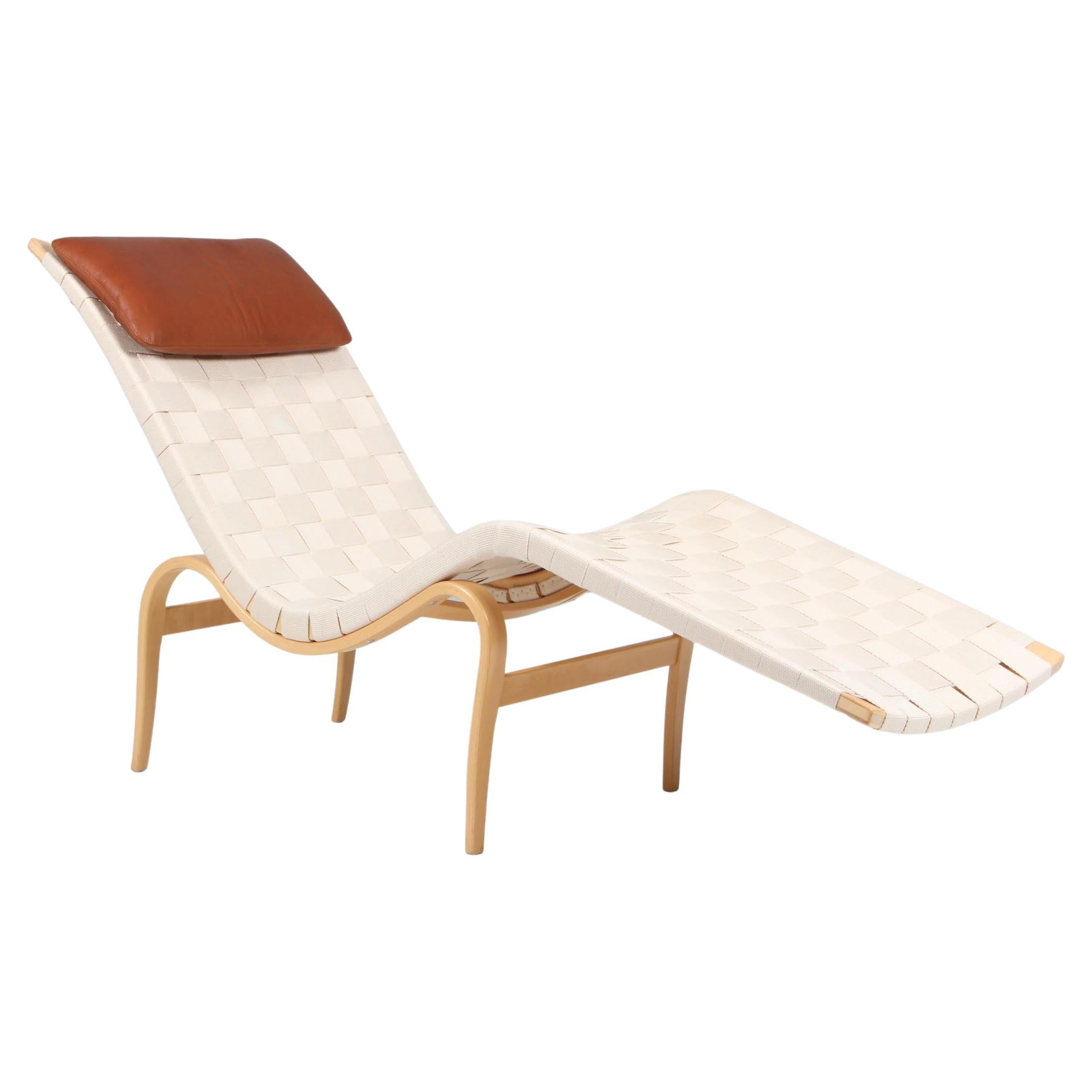 Bruno Mathsson "Pernilla 3" Lounge Chair in Leather and webbing Swedish