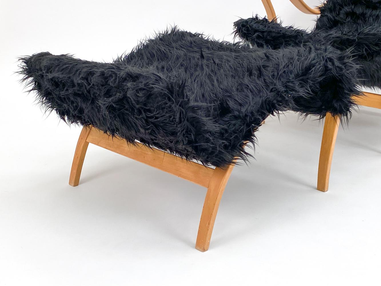 Swedish Bruno Mathsson 'Pernilla' Beech Lounge Chair with Ottoman For Sale